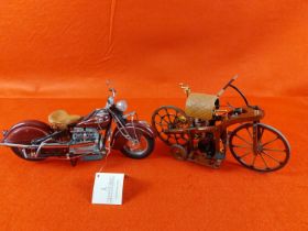 2 Franklin Mint models 1942 Indian Motorcycle model 442 and Daimler Reitwagen. Scale 1:10.