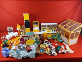 Large collection of Sindy and other items.