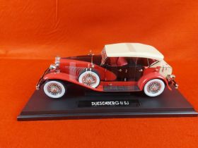 Greenlight Collectables Duesenberg II SJ car Scale1:18.