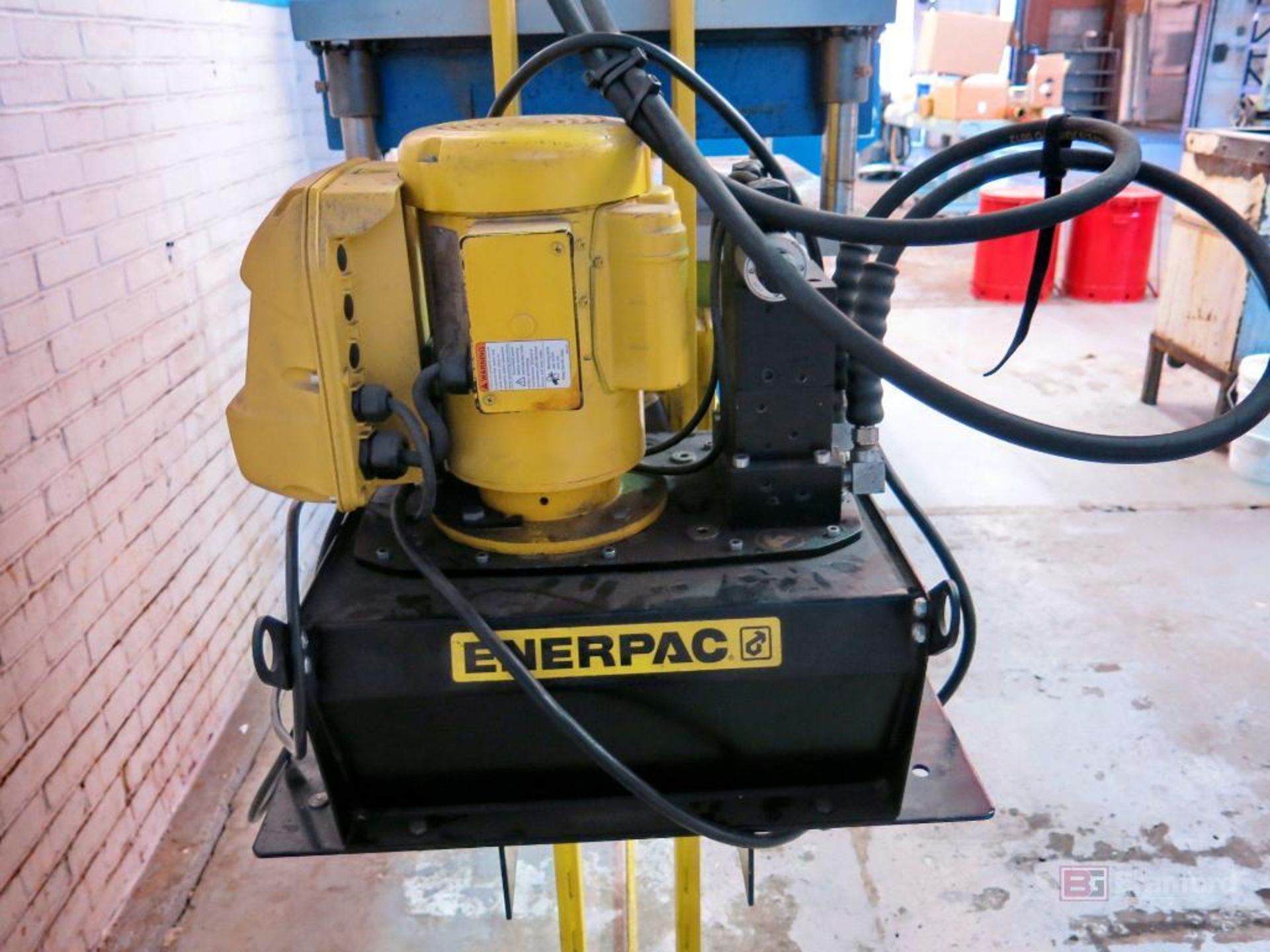 Enerpac 50 ton cap. Hydraulic H frame press - Image 3 of 5