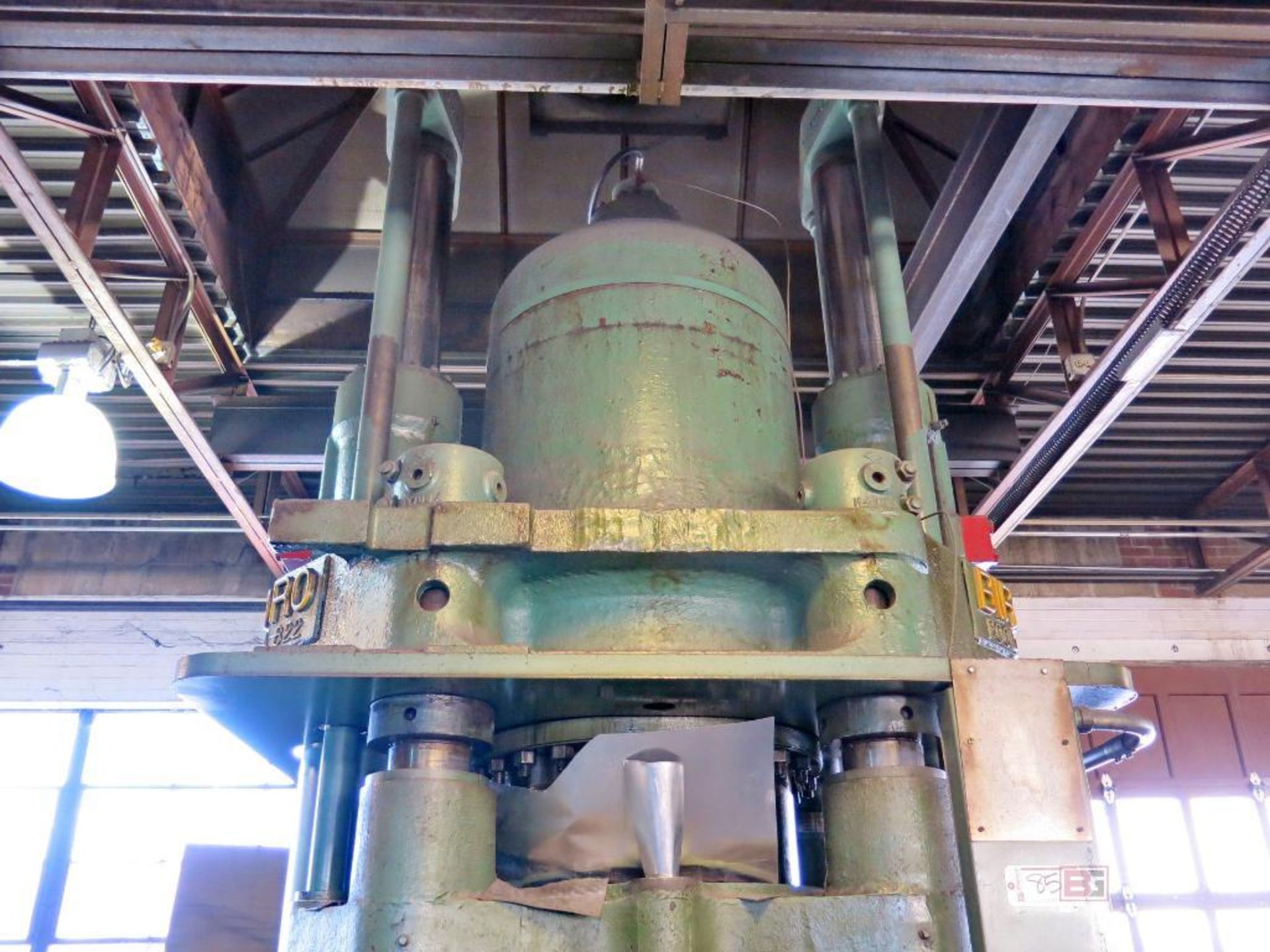 Birdsboro model A-822, approx. 1500 ton 4-posted hydraulic press - Image 4 of 5