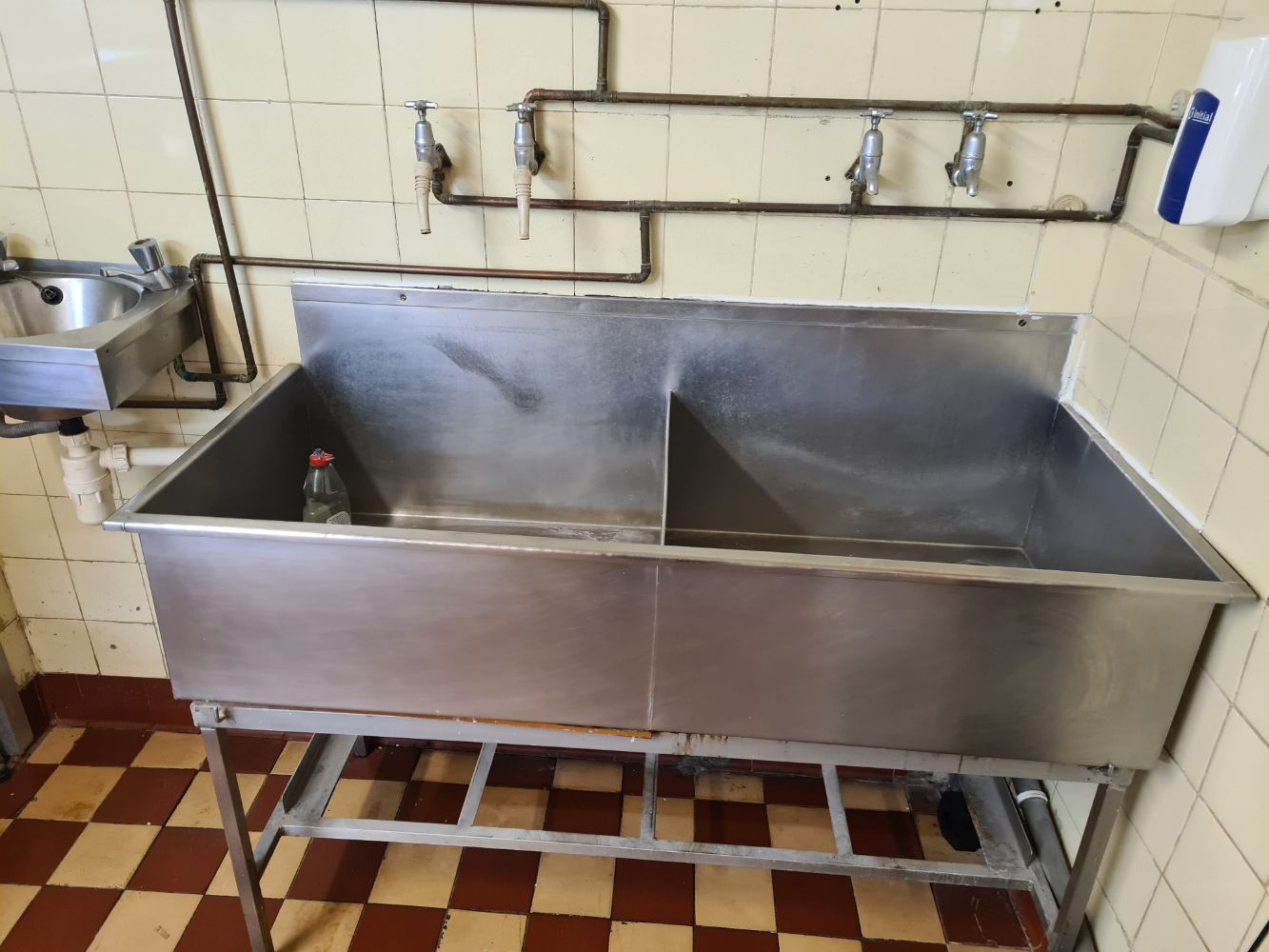 Online Auction of Bakery Equipment, Catering Equipment and Associated Items.