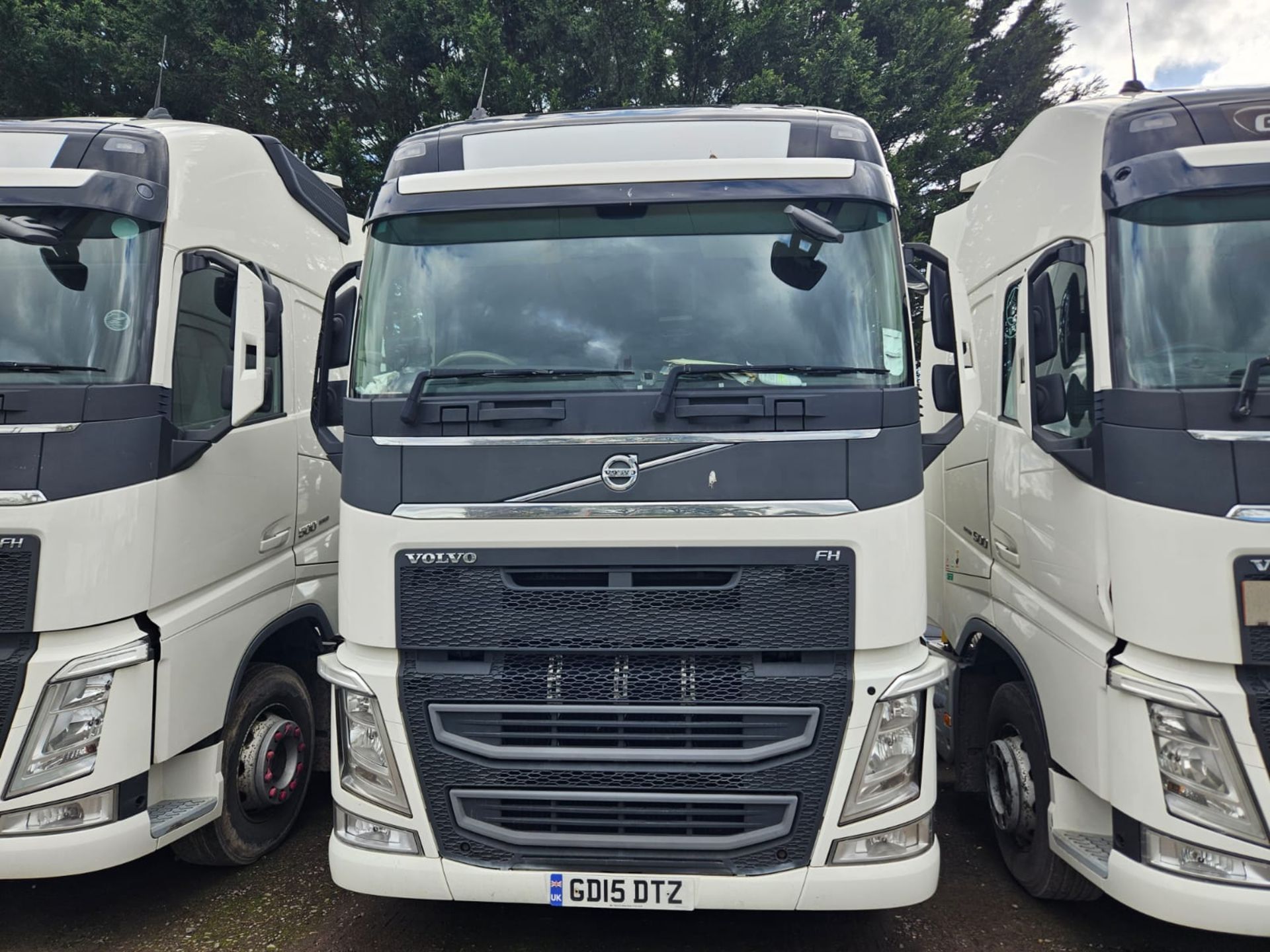 (2015) Volvo FH4 6×2 FMX500 Tractor Unit, Sleeper Cab