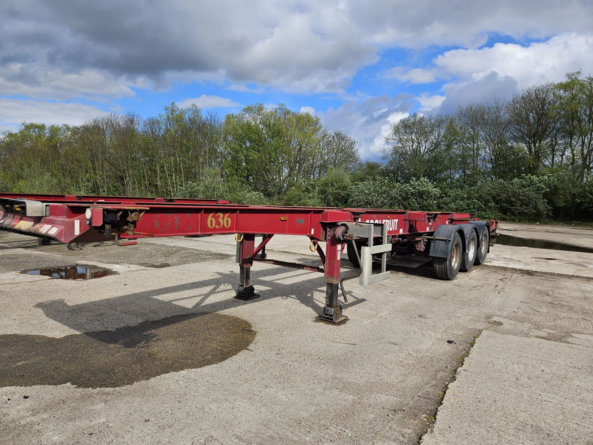 (2011) Dennison Tri-Axle Skeletal Trailer - Bild 3 aus 6