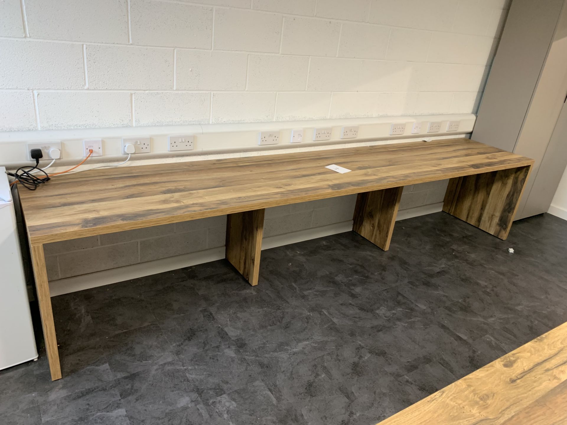 Wood effect work bench unit - Image 2 of 2