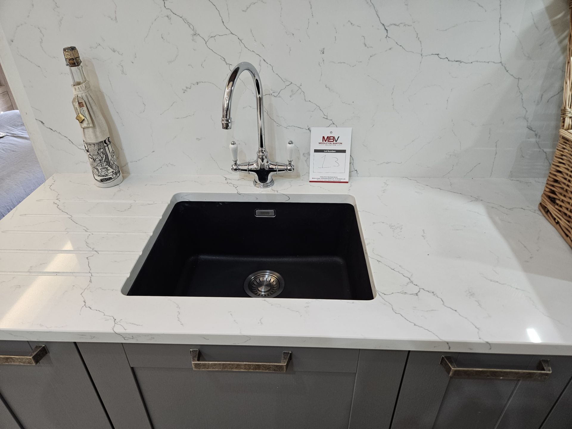 Display kitchen comprising grey laminated wood effect doors with metal handles - Image 3 of 3