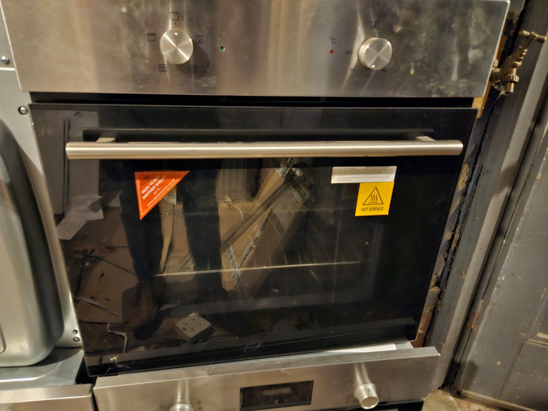 Indesit Integrated Oven (ex-replacement, item has been used)