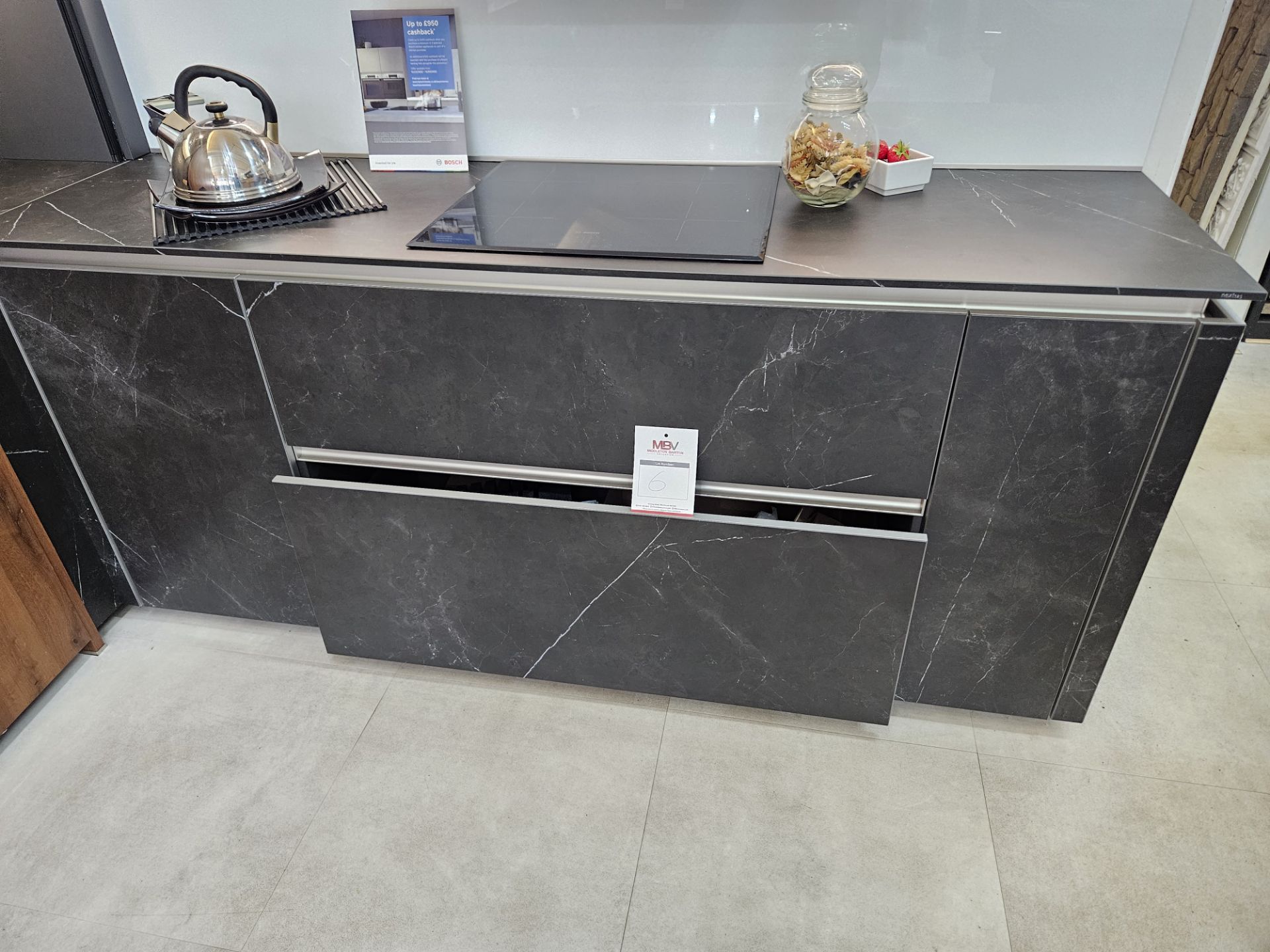 Display kitchen comprising black marble effect base unit cupboards and drawers - Image 4 of 9