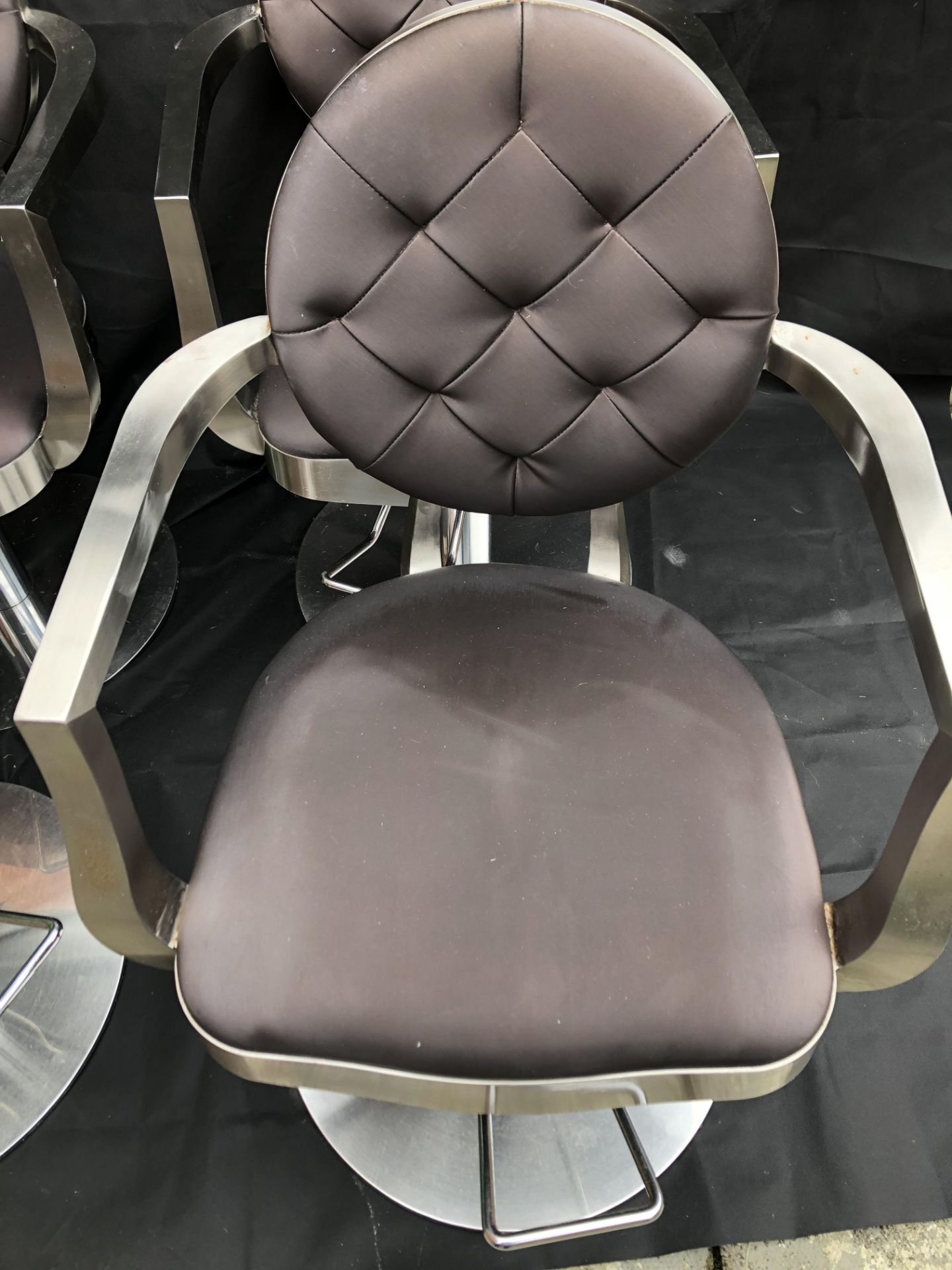 6 x Salon swivel chairs upholstered in dark grey synthetic leather - Image 2 of 9