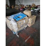 2 Pallets Of Returned Bus Sidles And Cars