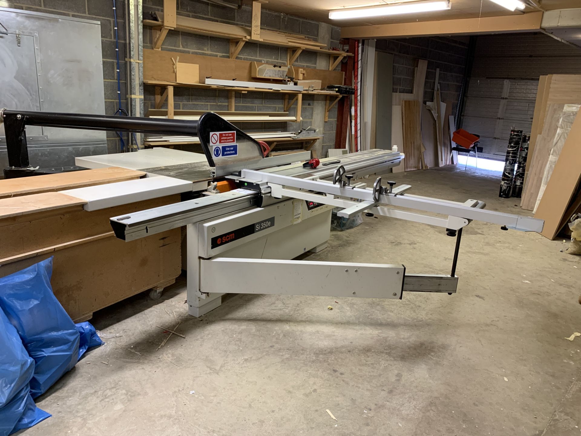 (2004) SCM type Si350E Sliding Panel Saw with Blad Guard and associated tooling