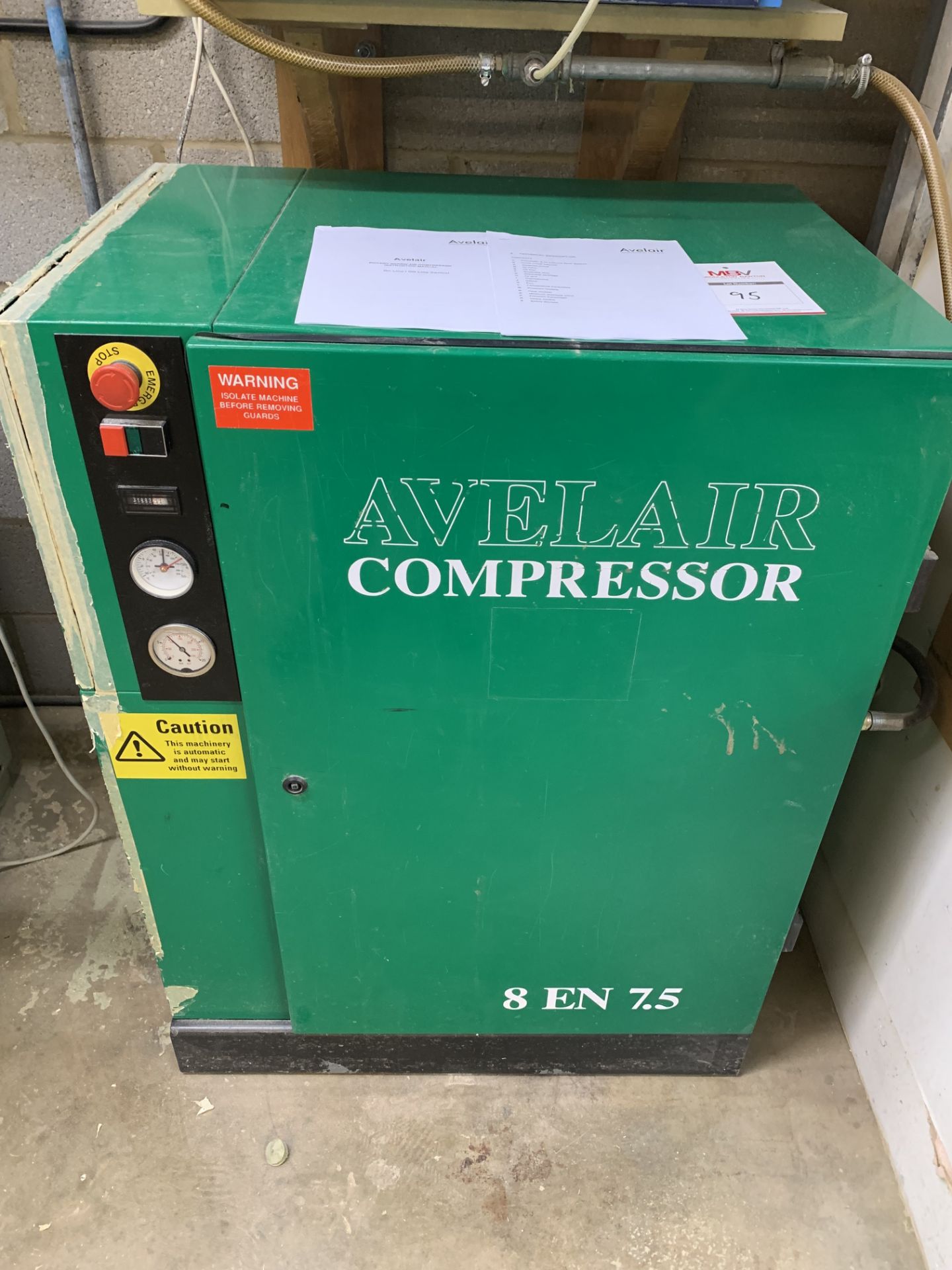 Avelair type 8 EN 7.5 Packaged Rotary Screw Air Compressor, Receiving Tank and Air Dryer - Image 5 of 6