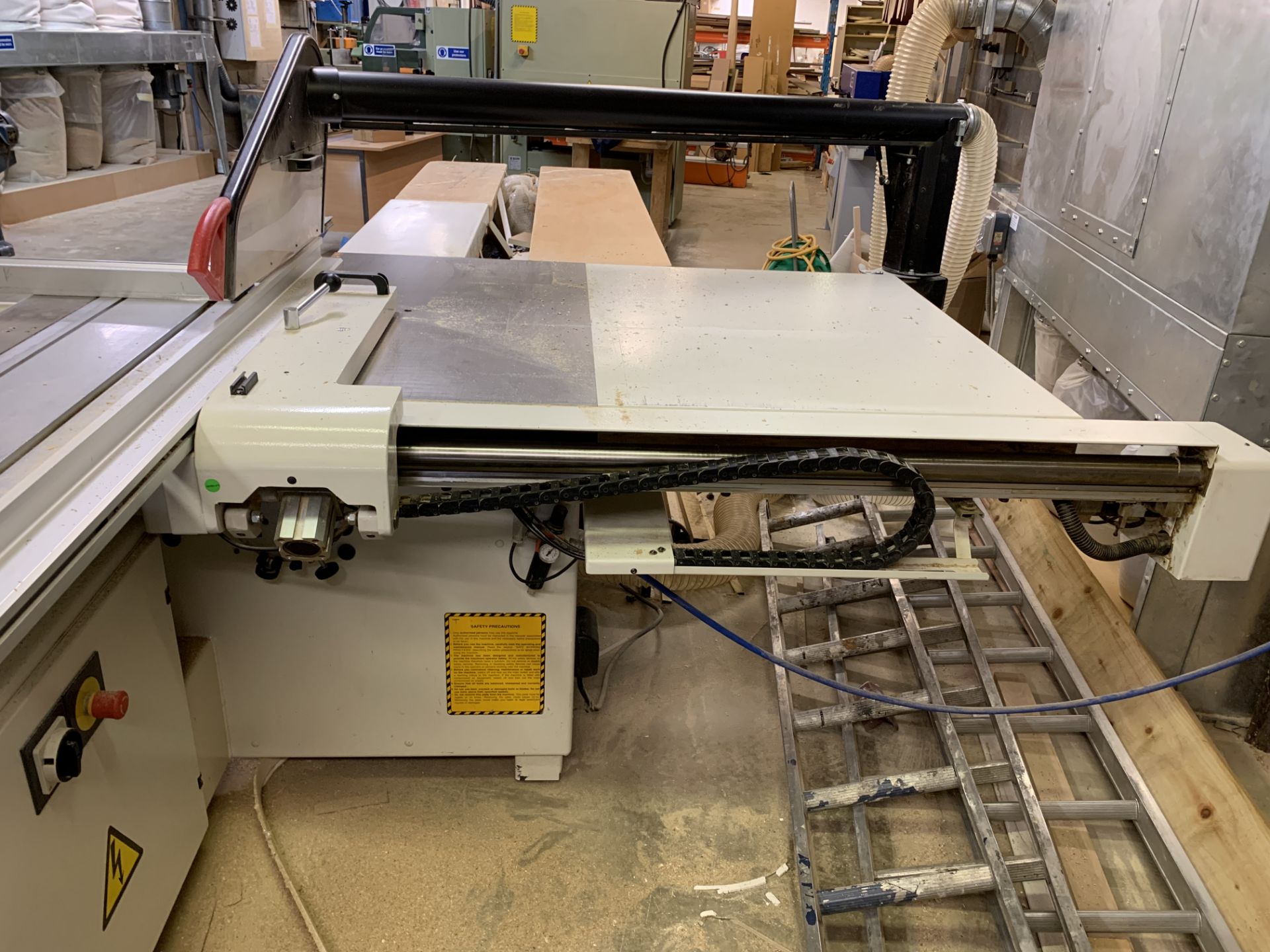 (2004) SCM type Si350E Sliding Panel Saw with Blad Guard and associated tooling - Image 7 of 9