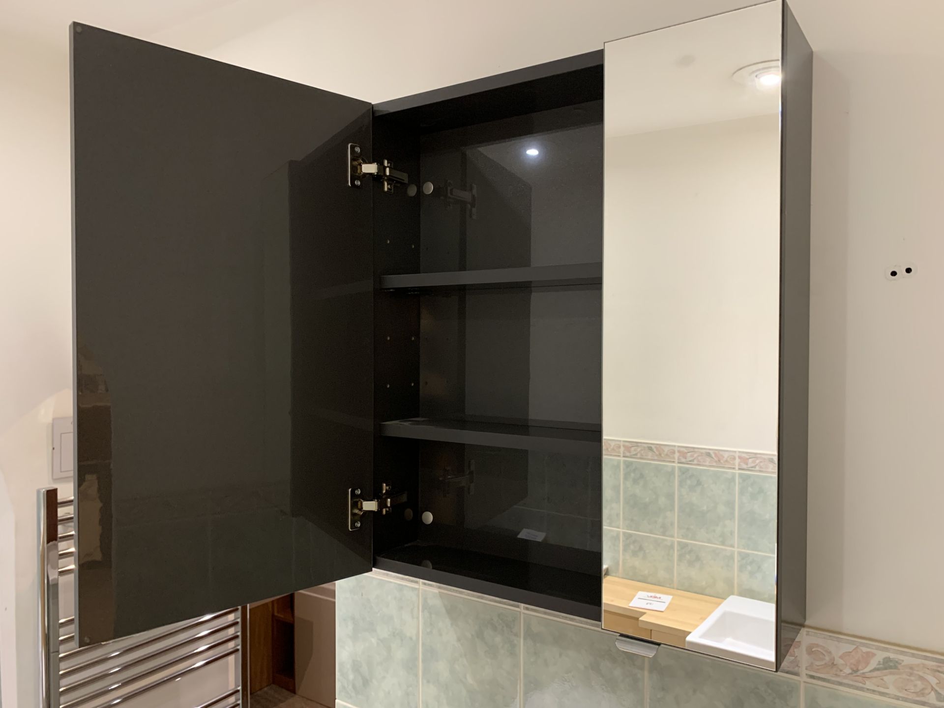 Display mirrored bathroom cabinet - Image 2 of 2