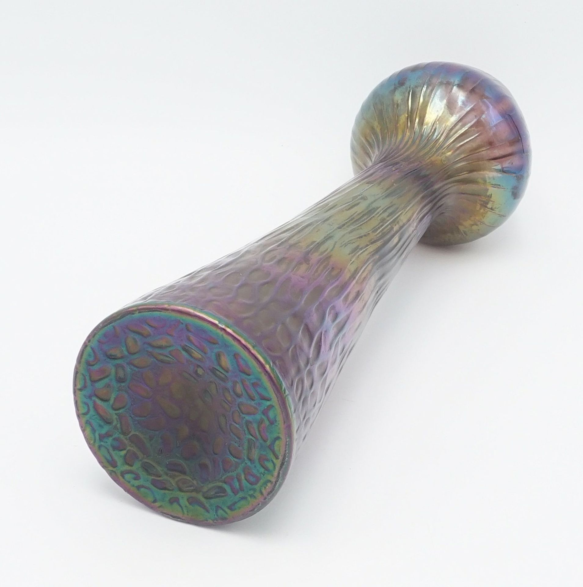 Tall iridescent vase, Bohemia/Bavarian Forest, early 20th century - Image 2 of 3