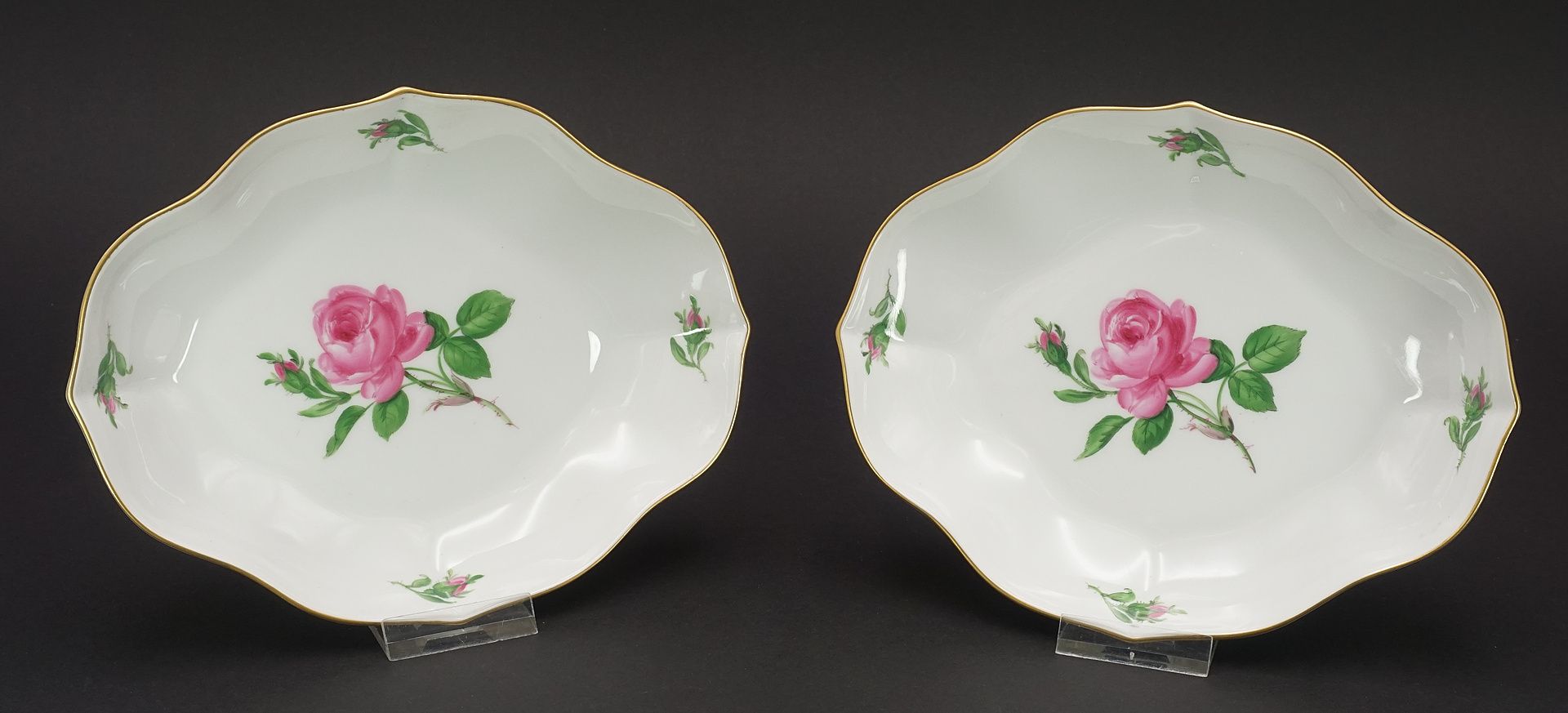 Two Meissen bowls with red rose - Image 2 of 3
