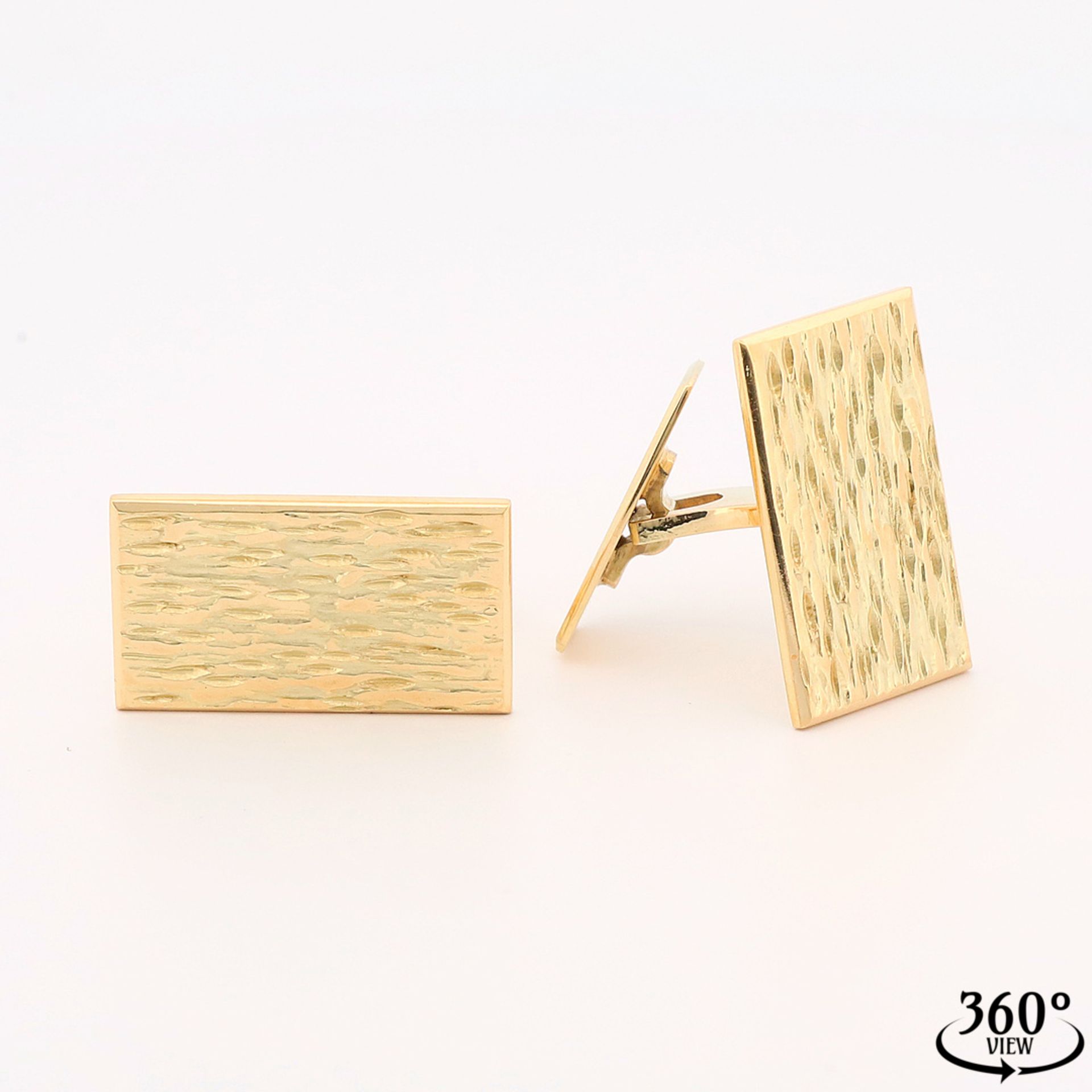 Rectangular cufflinks in yellow gold