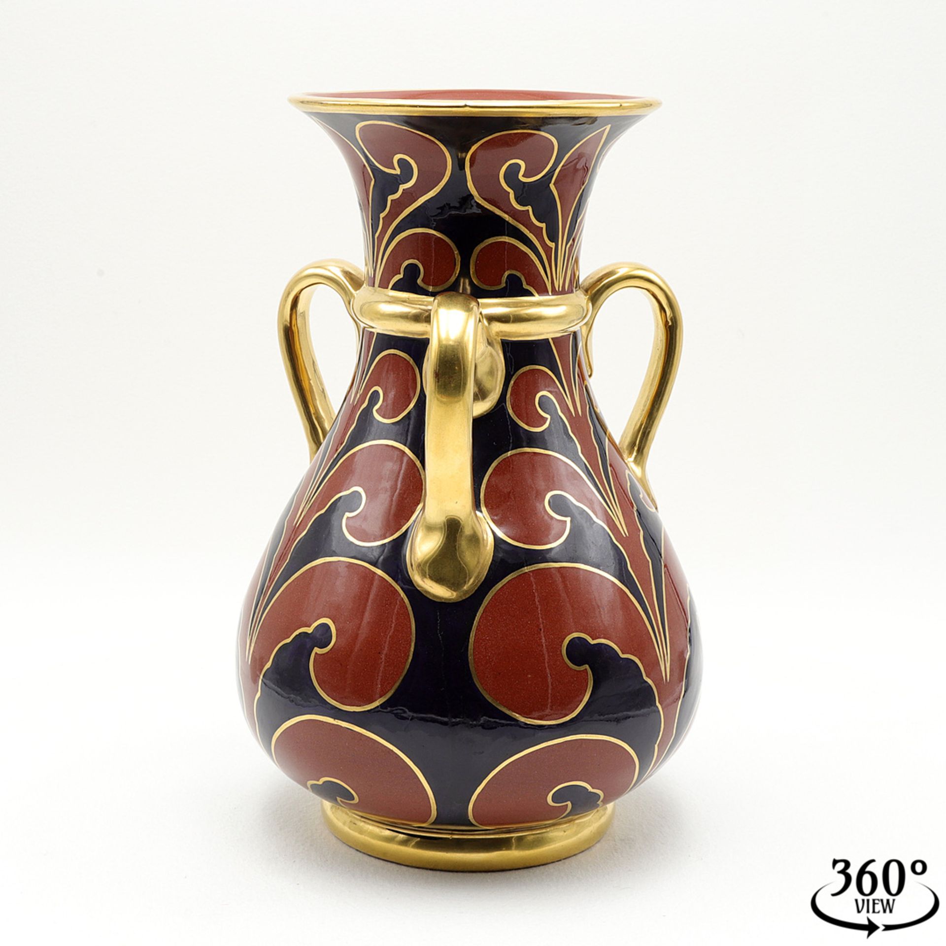 Royal majolica workshops, Cadinen three-handled vase
