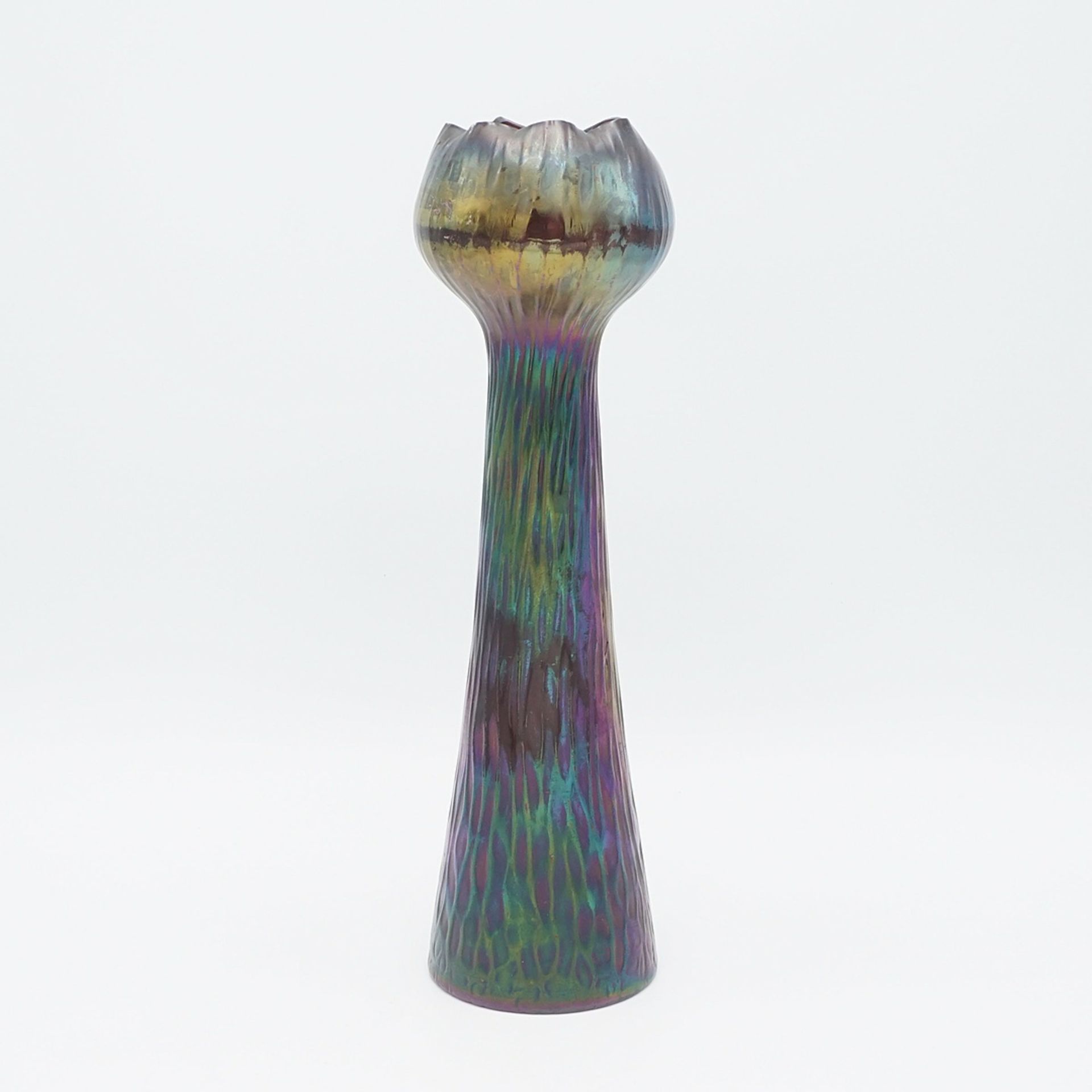 Tall iridescent vase, Bohemia/Bavarian Forest, early 20th century - Image 3 of 3