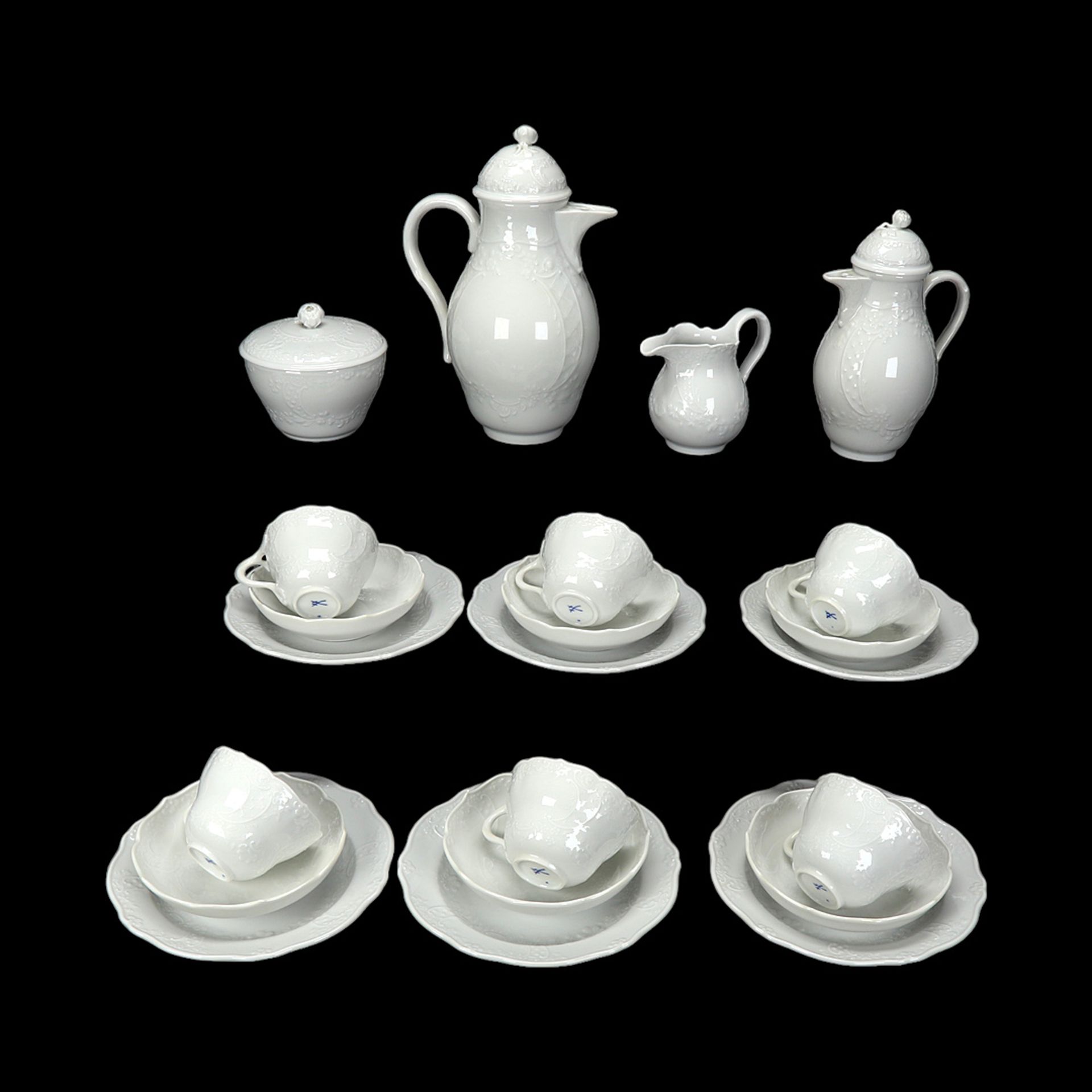 Meissen coffee service for six people with Marseille relief decoration