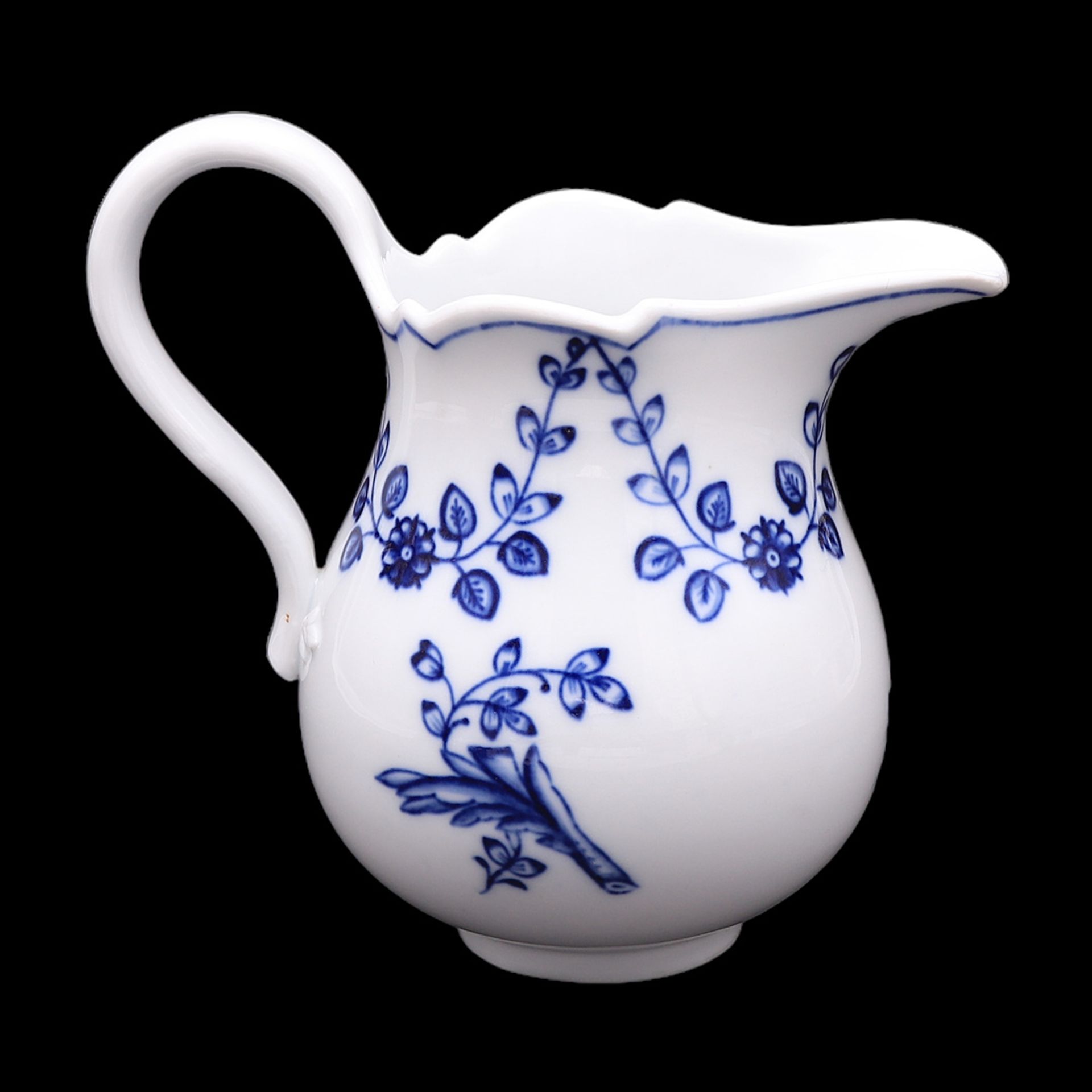 Meissen cream jug with flower painting - Image 3 of 3