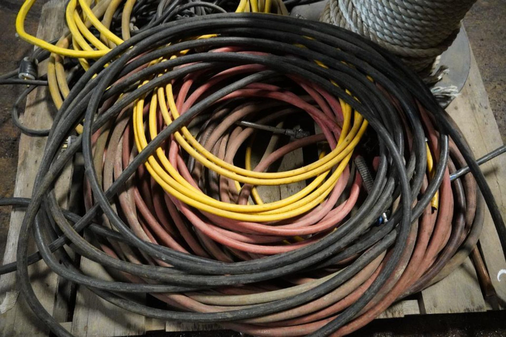 Air Hoses, Extension Cords, & Rope - Image 5 of 7