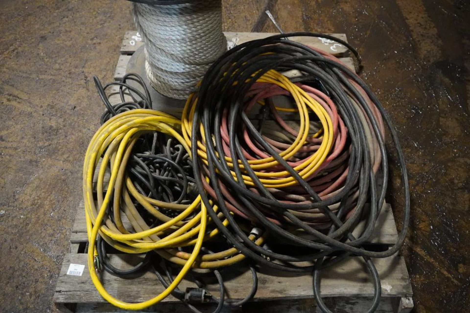 Air Hoses, Extension Cords, & Rope - Image 2 of 7
