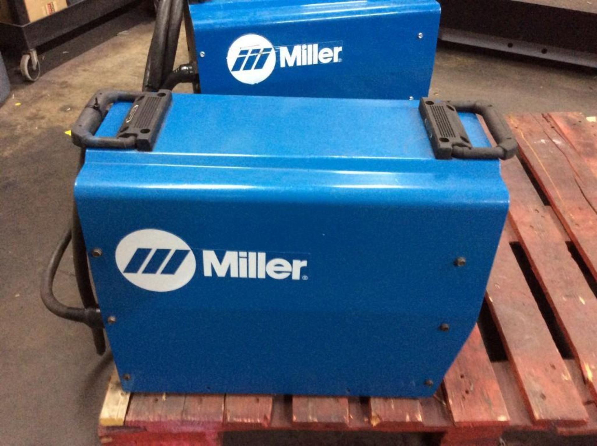 Miller XMT 304 Welder