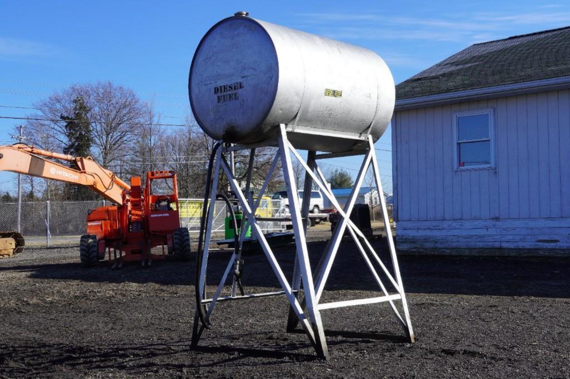 Fuel Tank on Stand - Image 5 of 7