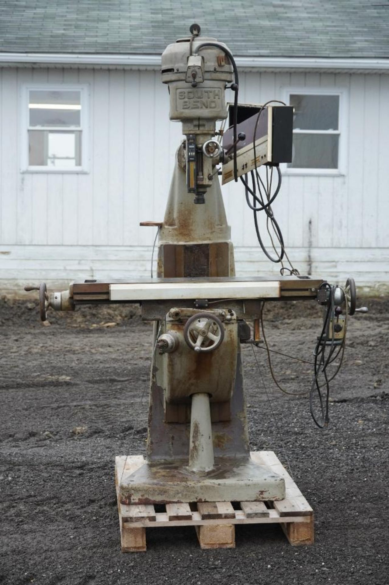 South Bend Vertical Milling Machine - Image 2 of 15