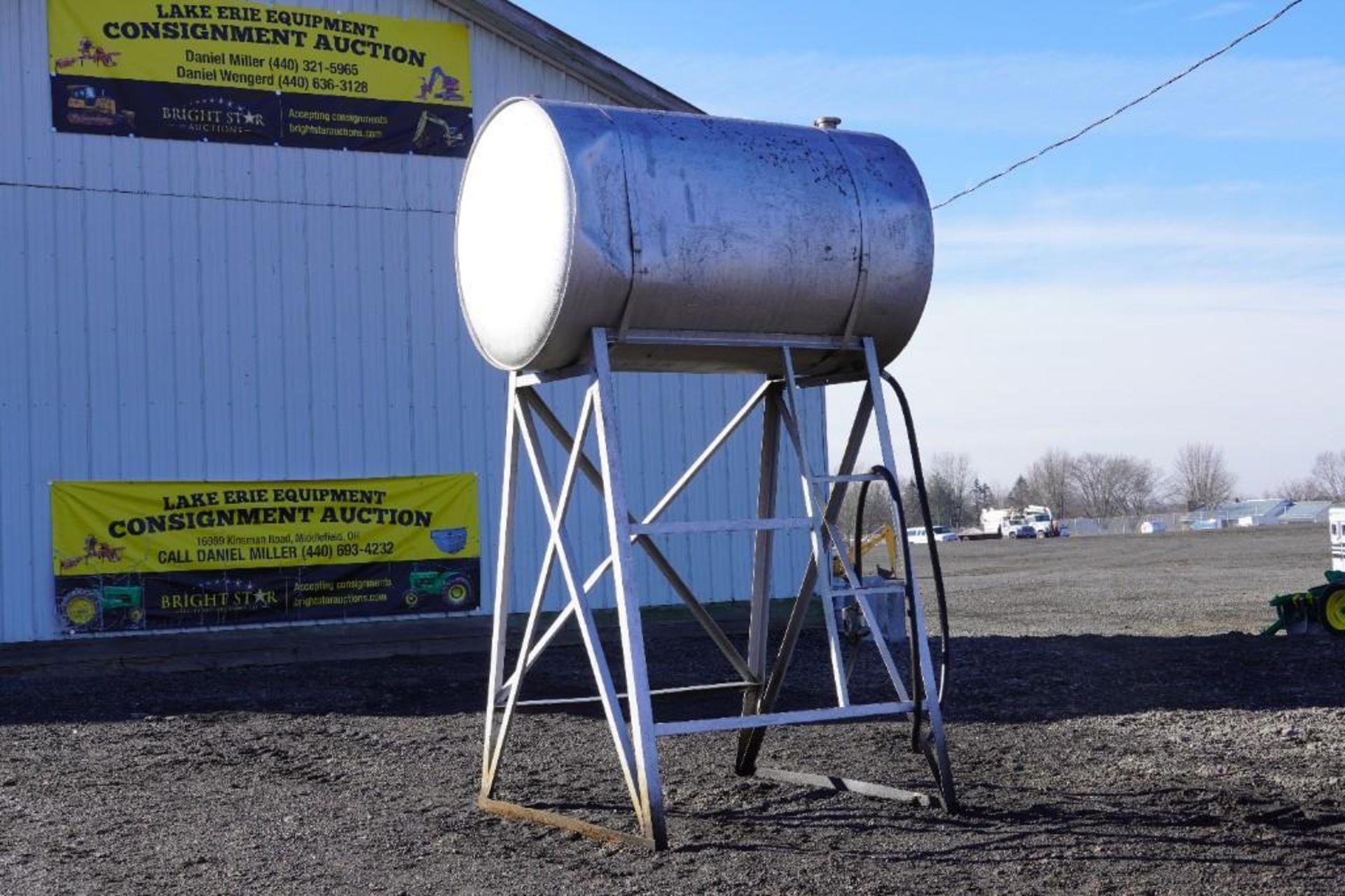 Fuel Tank on Stand - Image 2 of 7