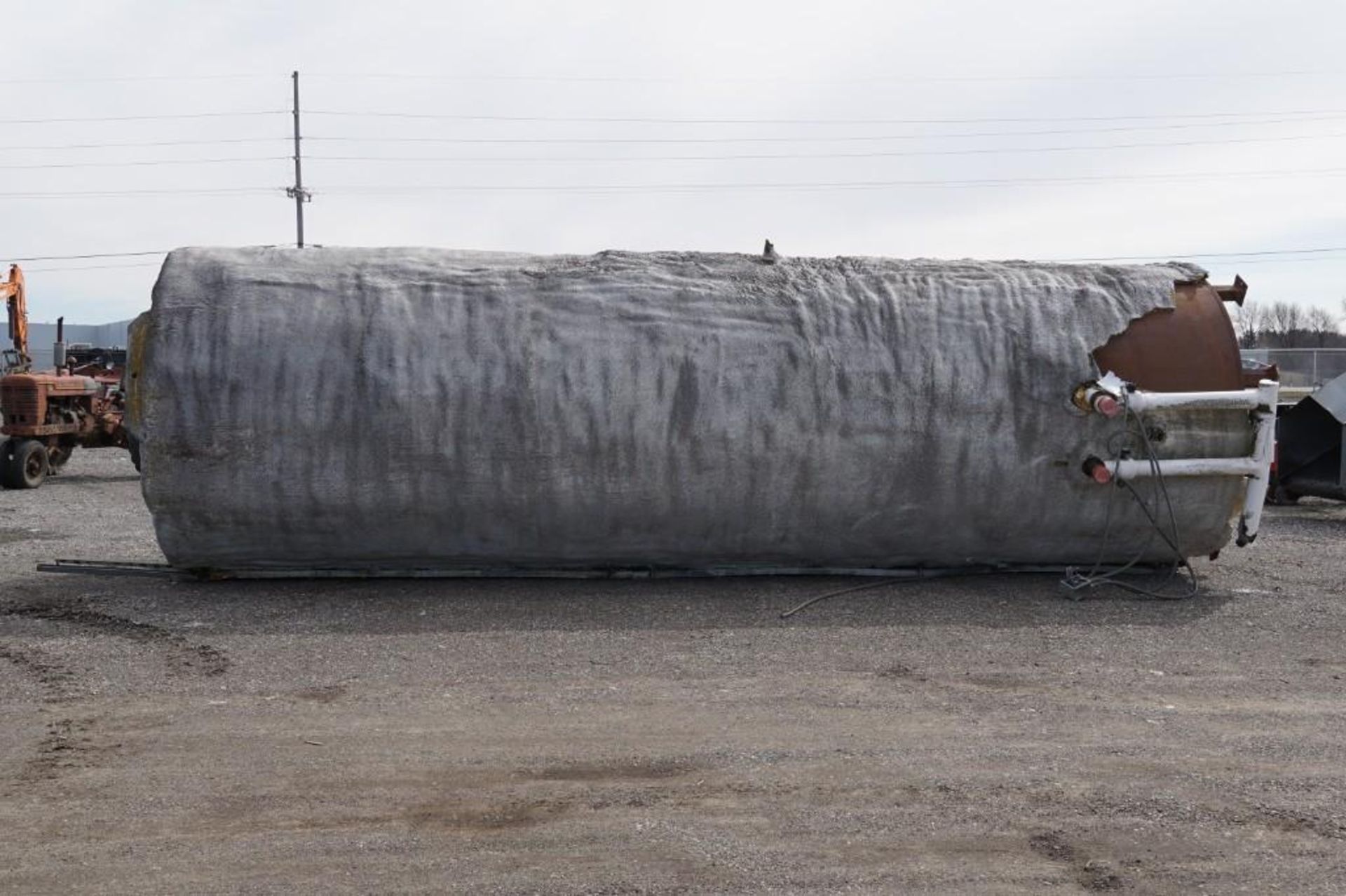 10,000 Gallon Steel Tank