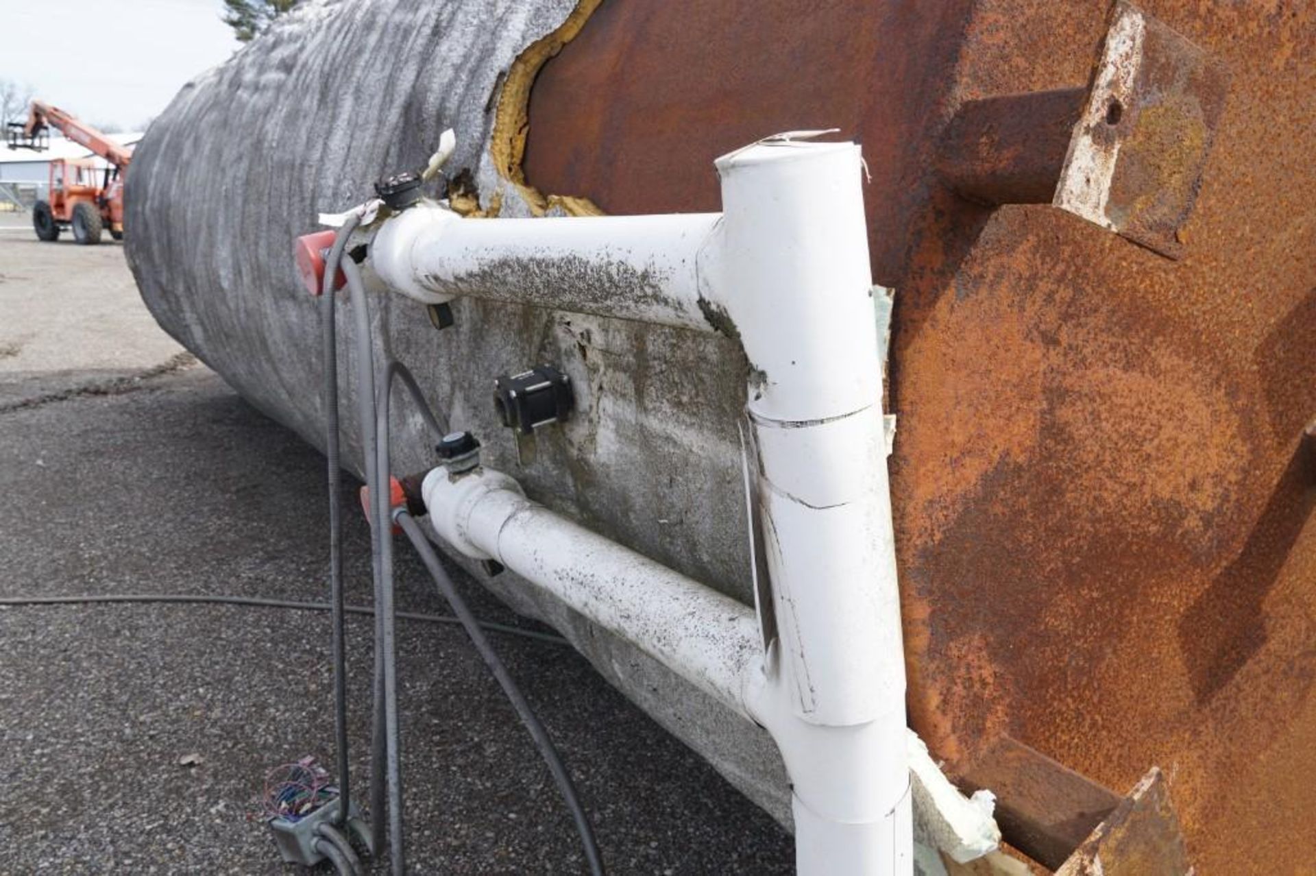 10,000 Gallon Steel Tank - Image 9 of 9