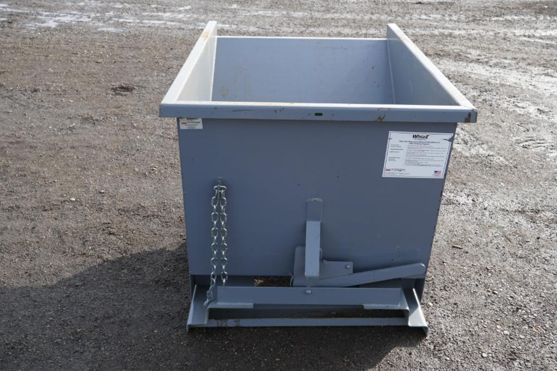 New 1 Yard Self Dumping Hopper - Image 4 of 6