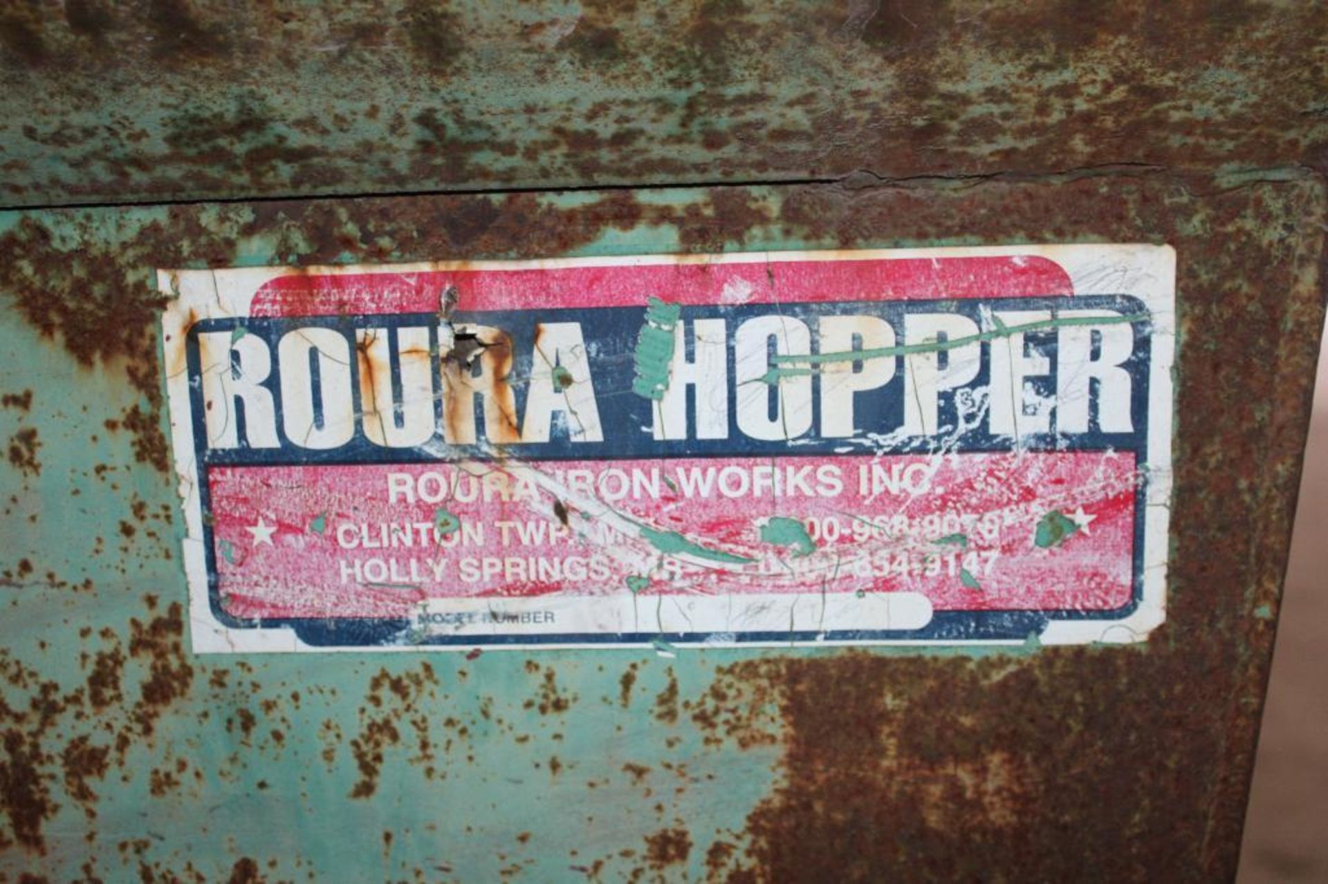 ROURA SELF DUMPING HOPPER - Image 3 of 10