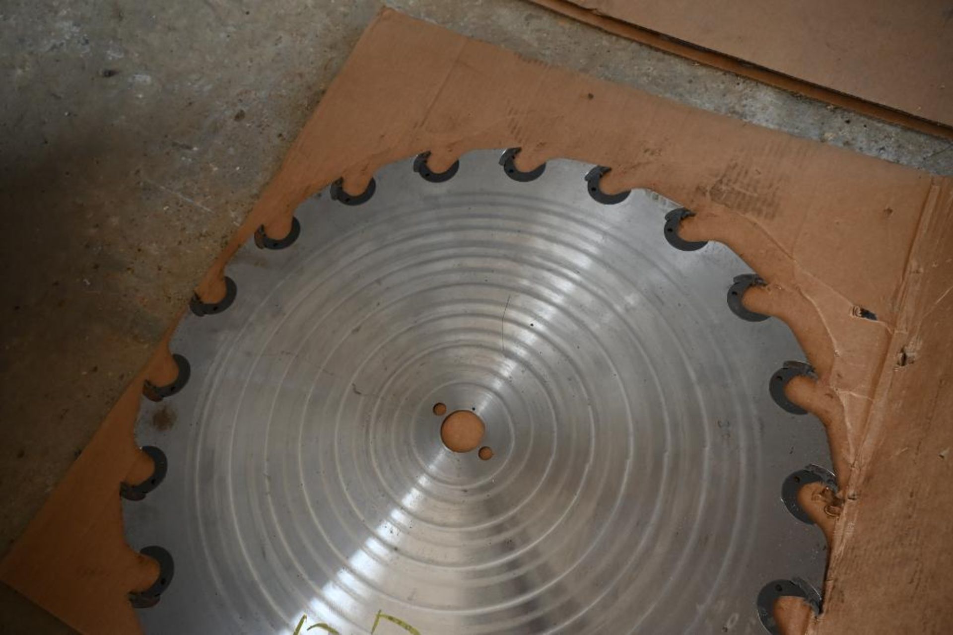 32" Circle Saw - Image 4 of 4