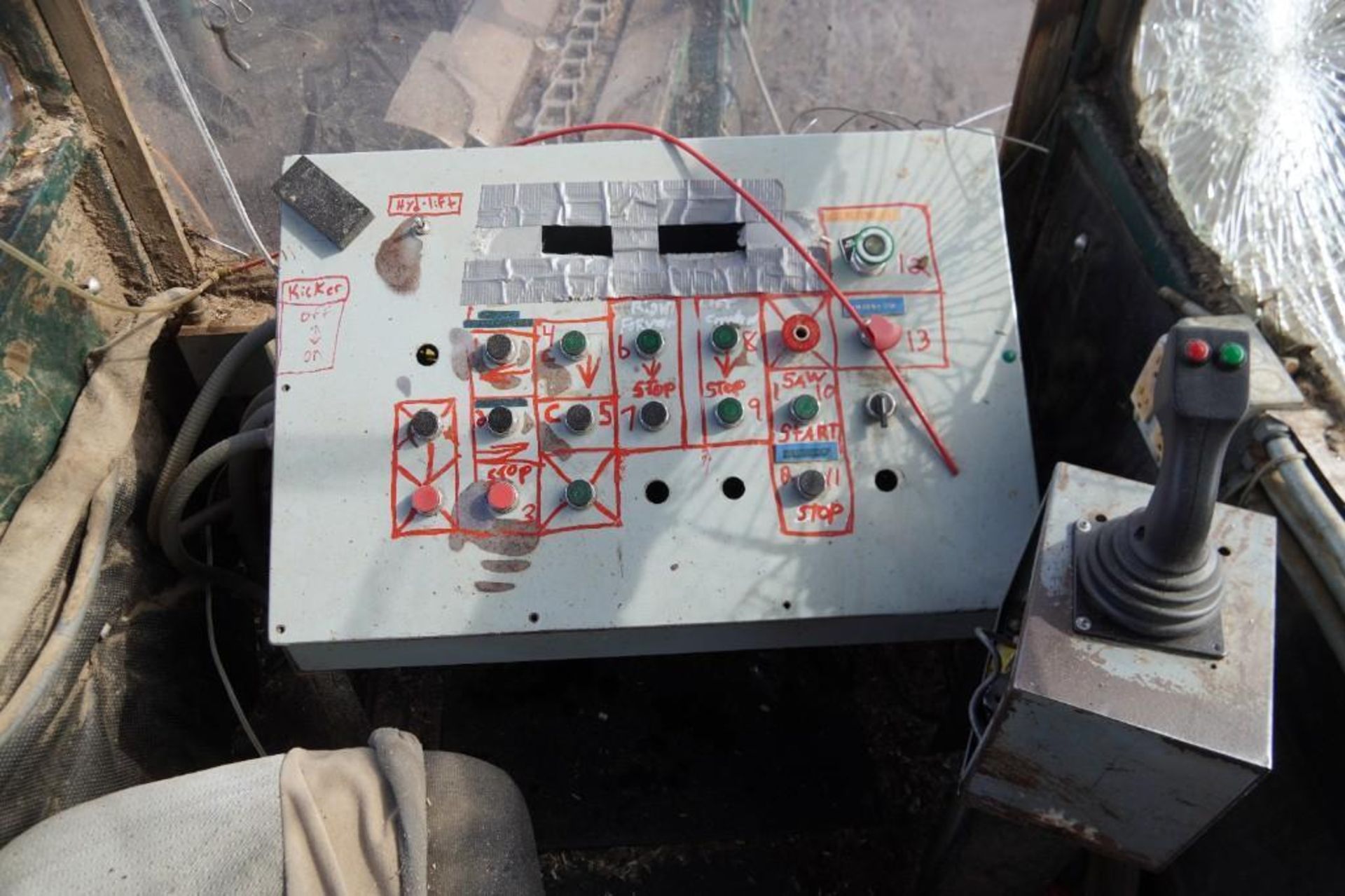 Operator Cab with Controls - Image 15 of 18