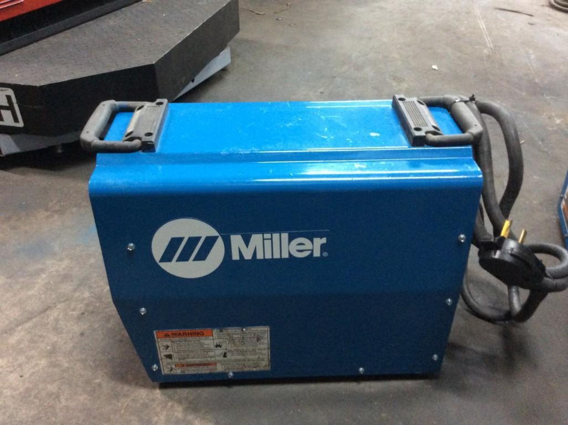 Miller XMT 304 Power Source MIG Welder