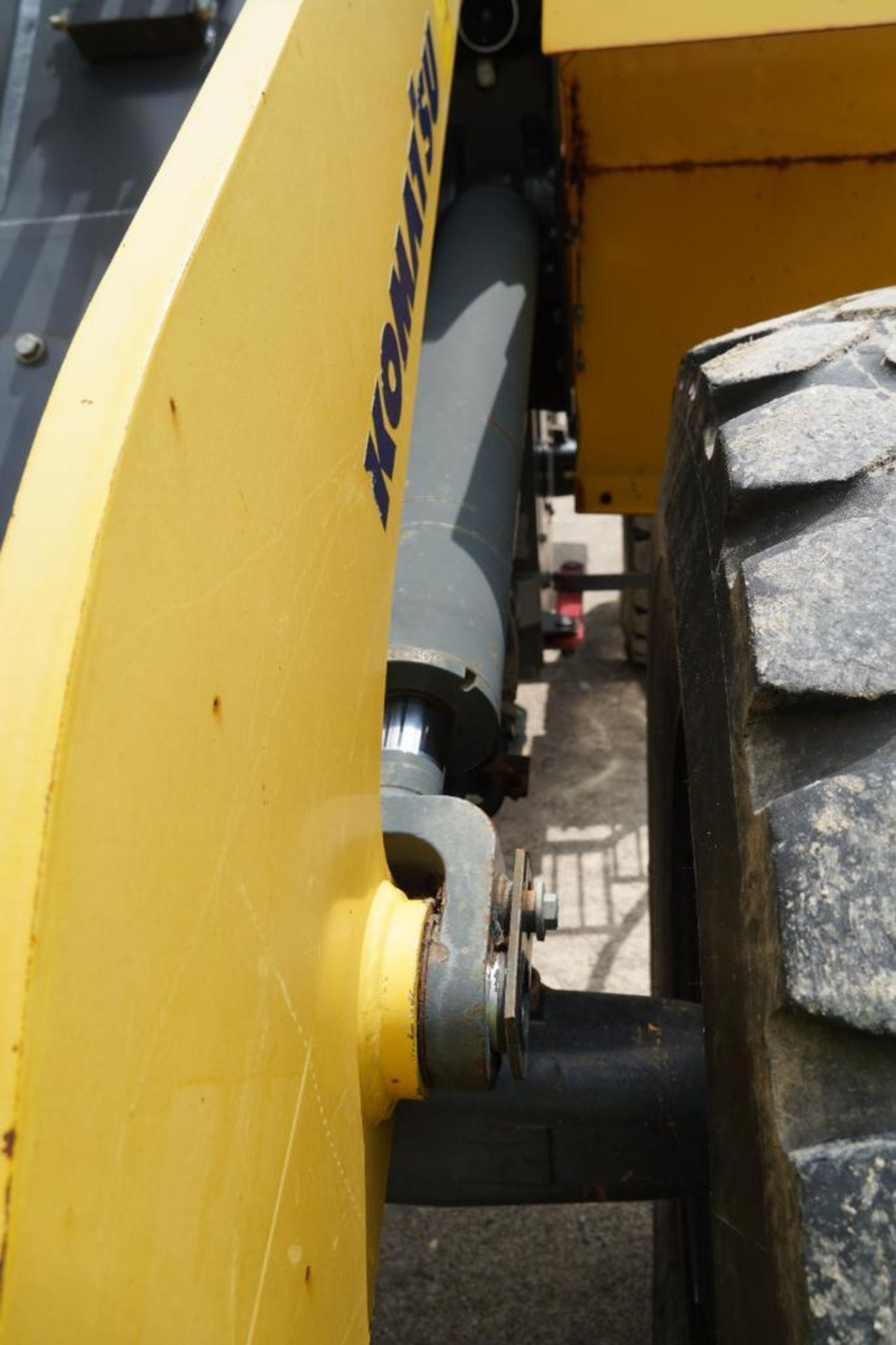 2005 Komatsu WA150-5 Wheel Loader - Image 74 of 132