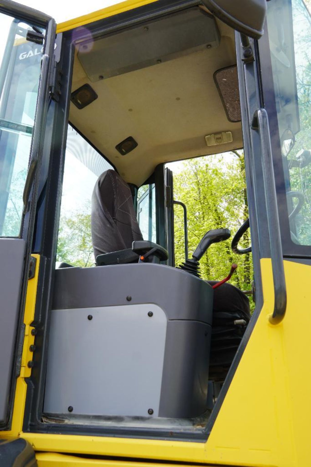 2005 Komatsu WA150-5 Wheel Loader - Image 108 of 132