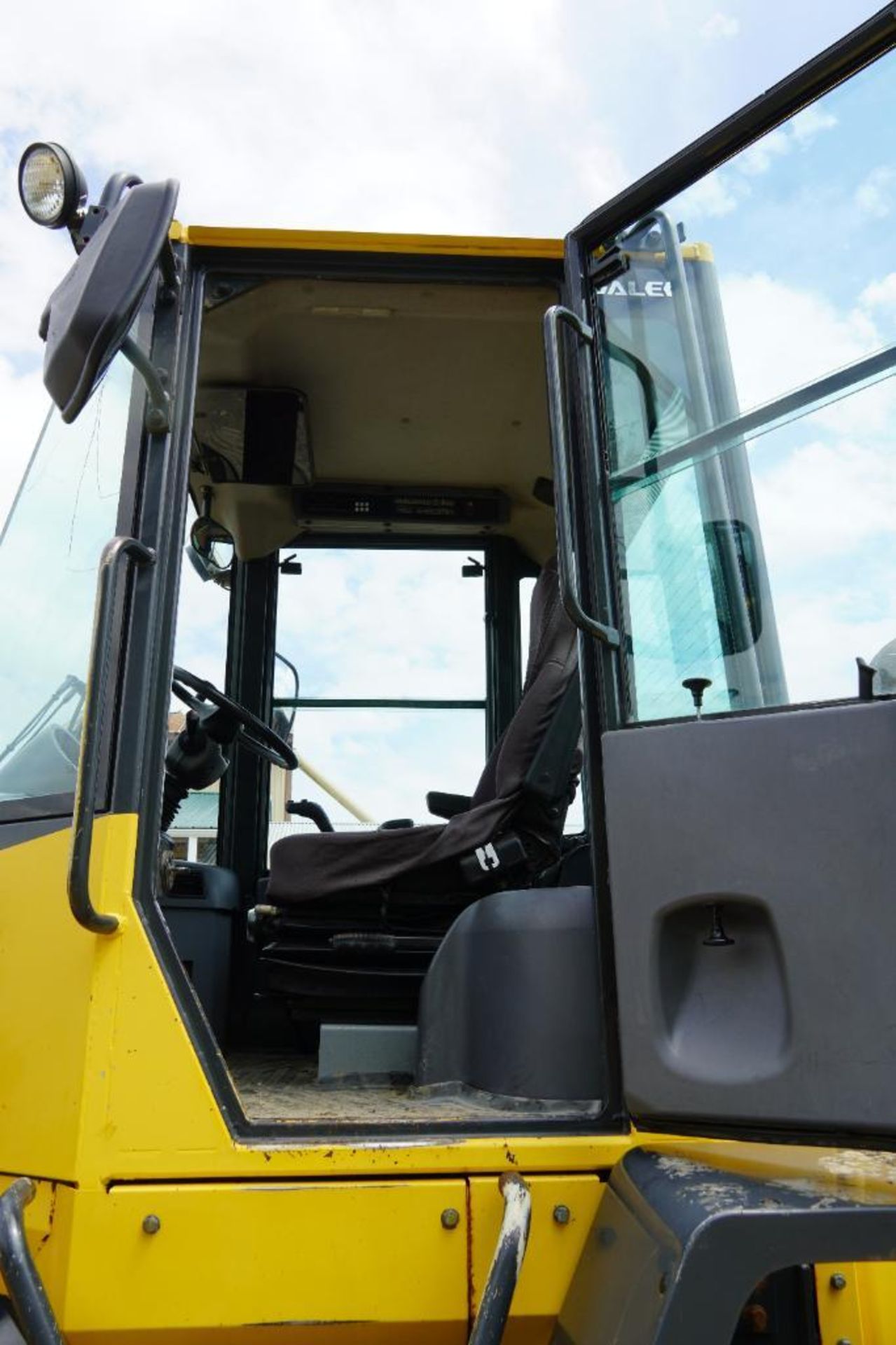 2005 Komatsu WA150-5 Wheel Loader - Image 106 of 132