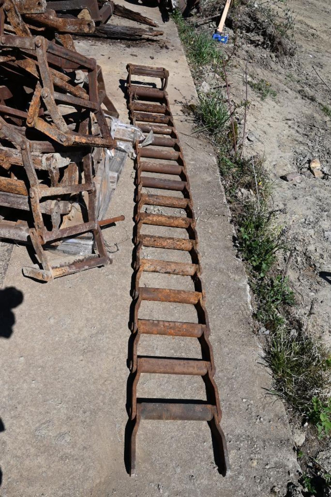 Pallet of Ladder Back Chains - Image 4 of 5