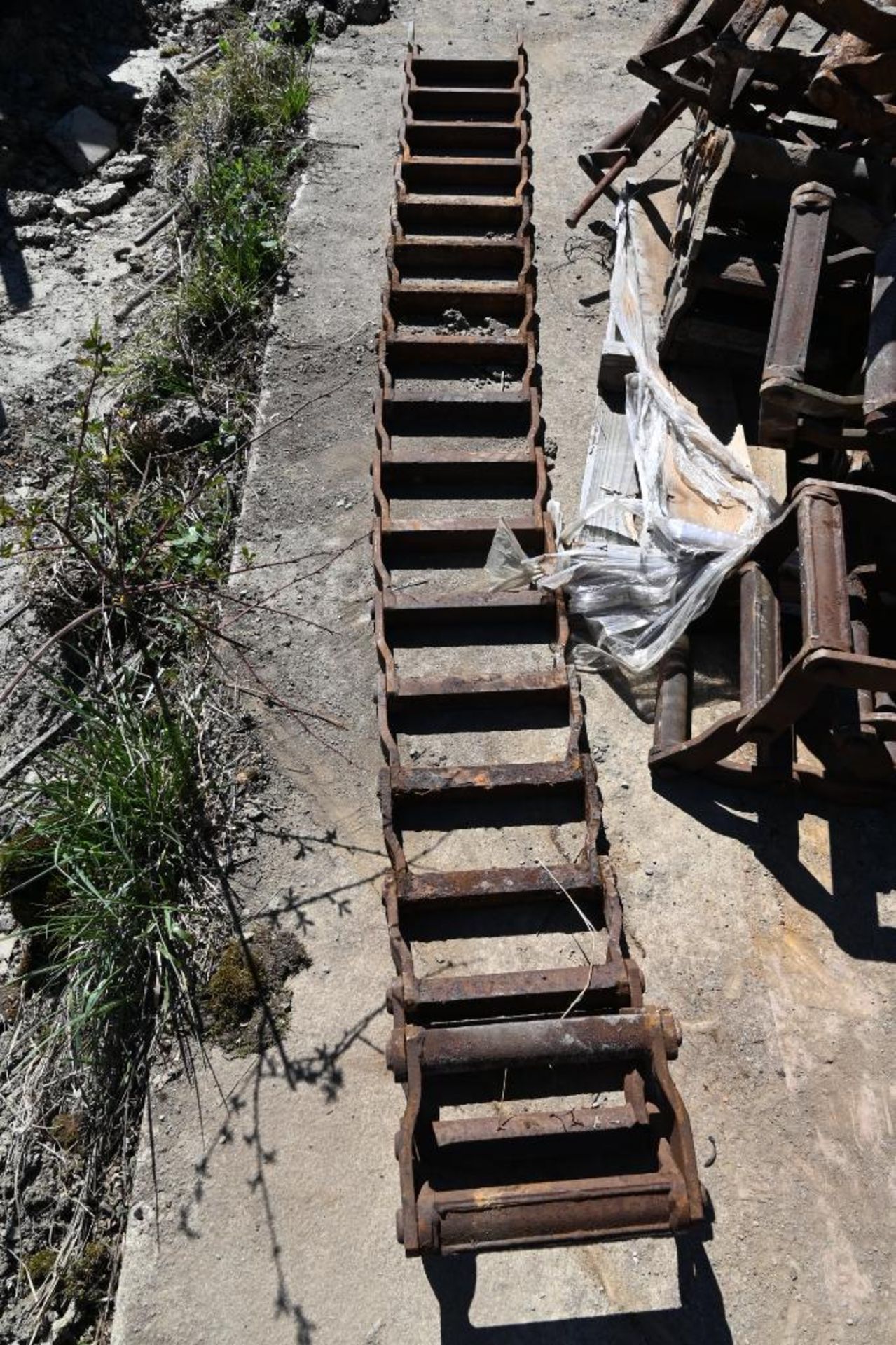 Pallet of Ladder Back Chains - Image 3 of 5