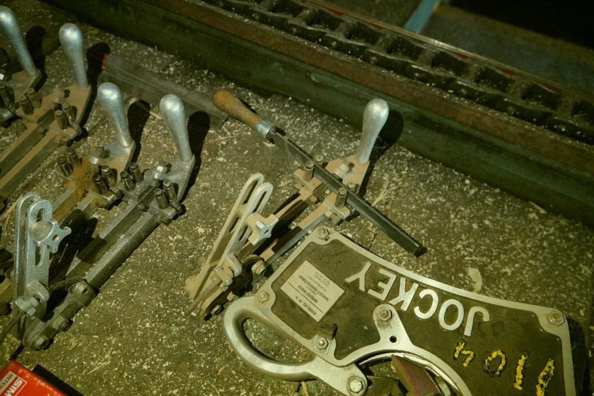 Jockey Grinder and Tools - Image 8 of 15