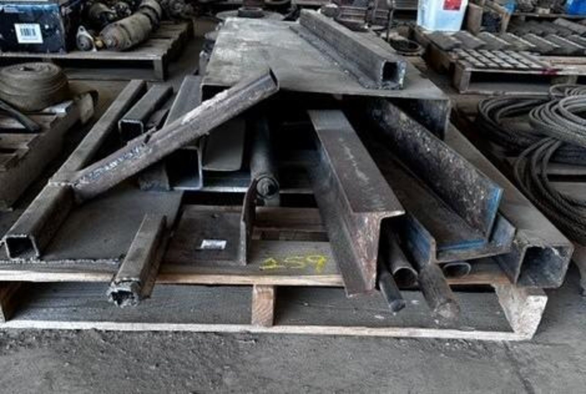 Steel Plate with Vise