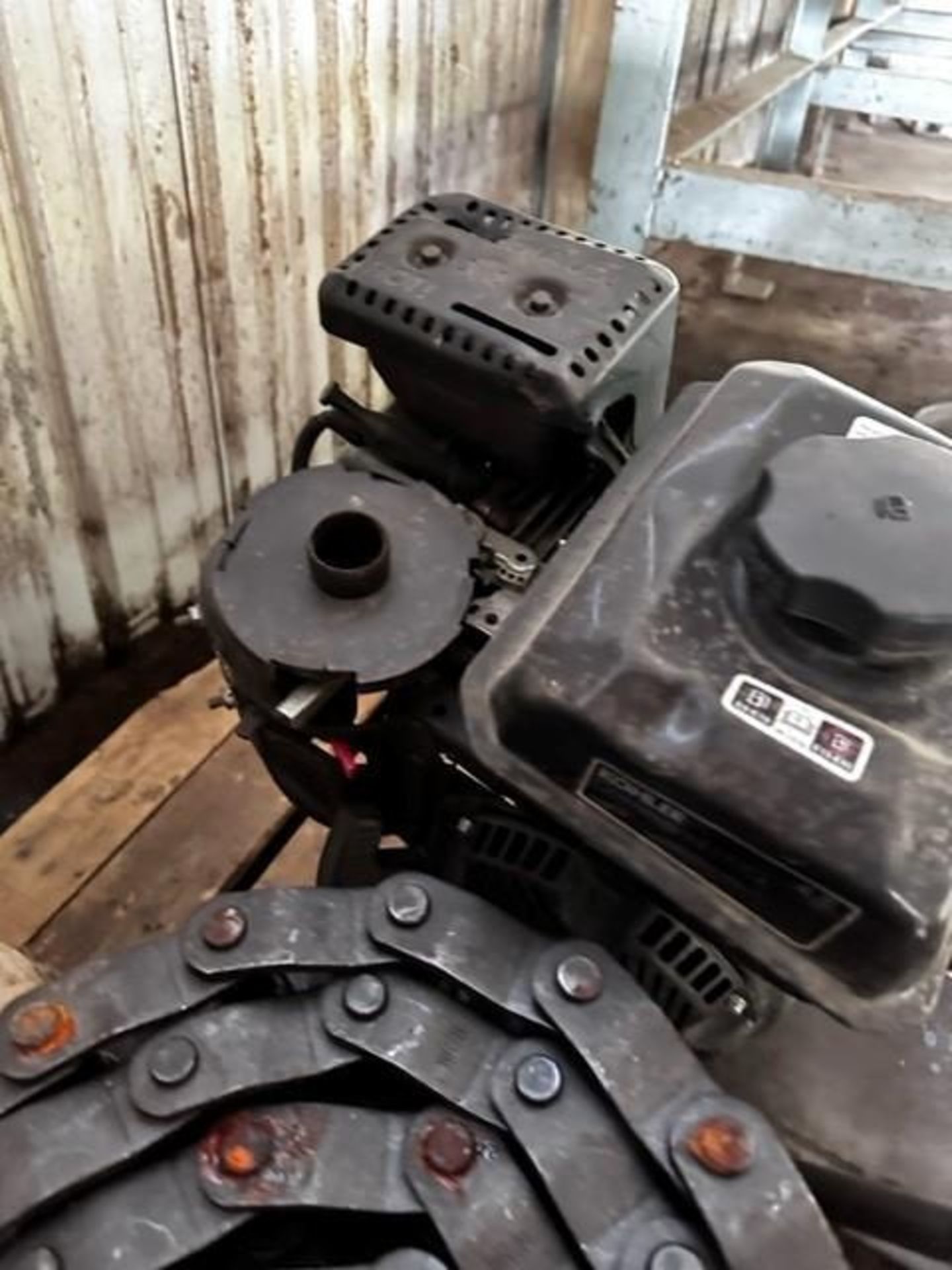 Deck Chain and Portable Alternator - Image 4 of 11