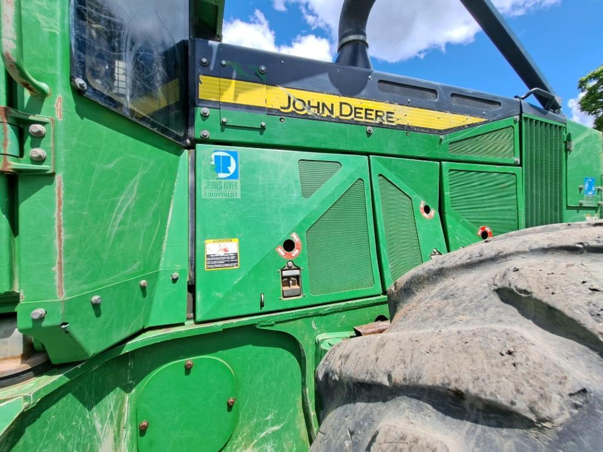 2015 John Deere 748L Grapple Skidder - Image 27 of 57