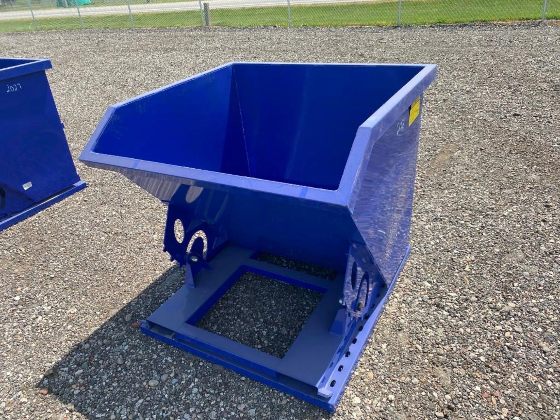 New Self Dumping Hopper