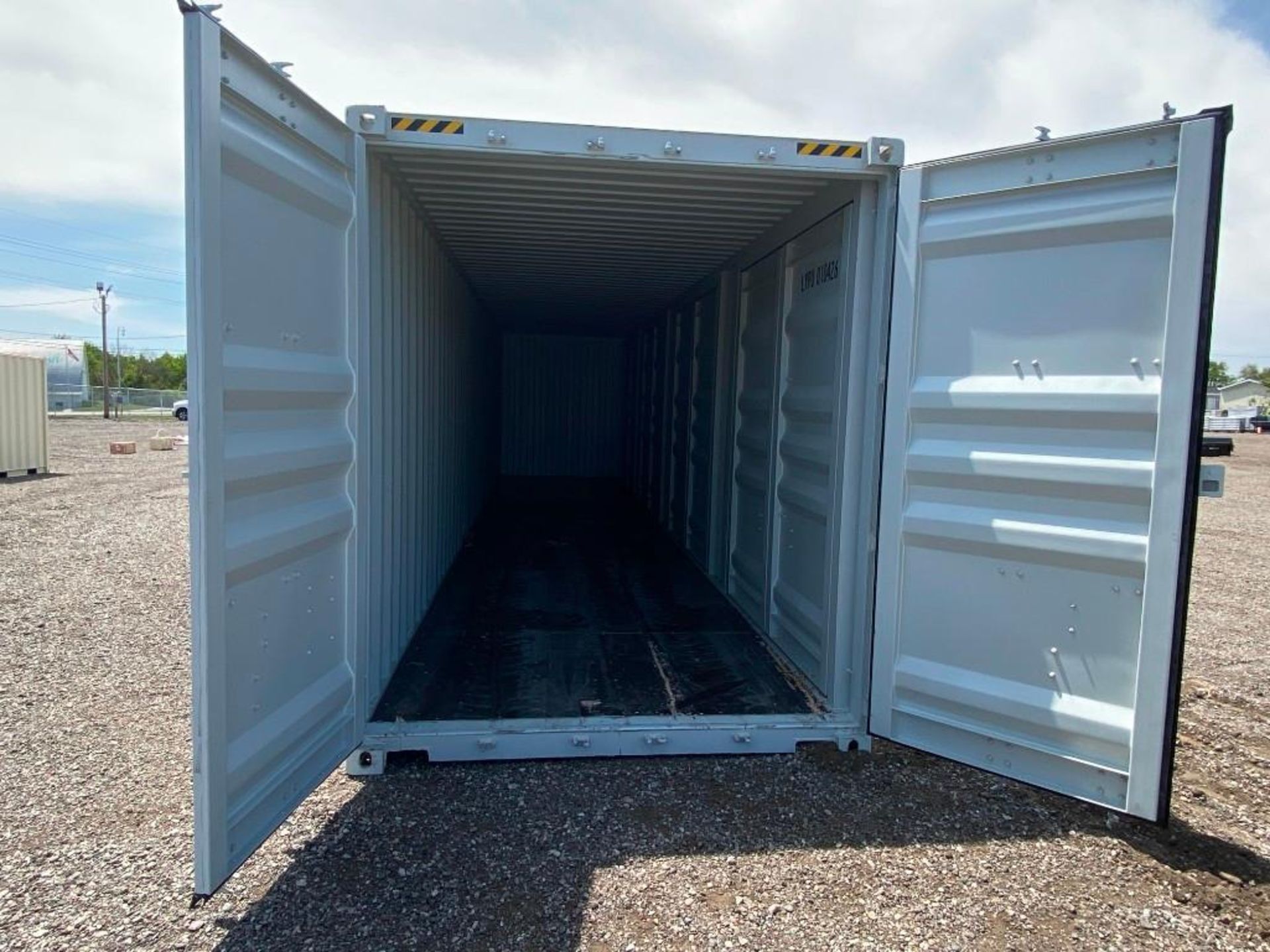 New! 40' High Cube Multi-Door Container - Image 9 of 10