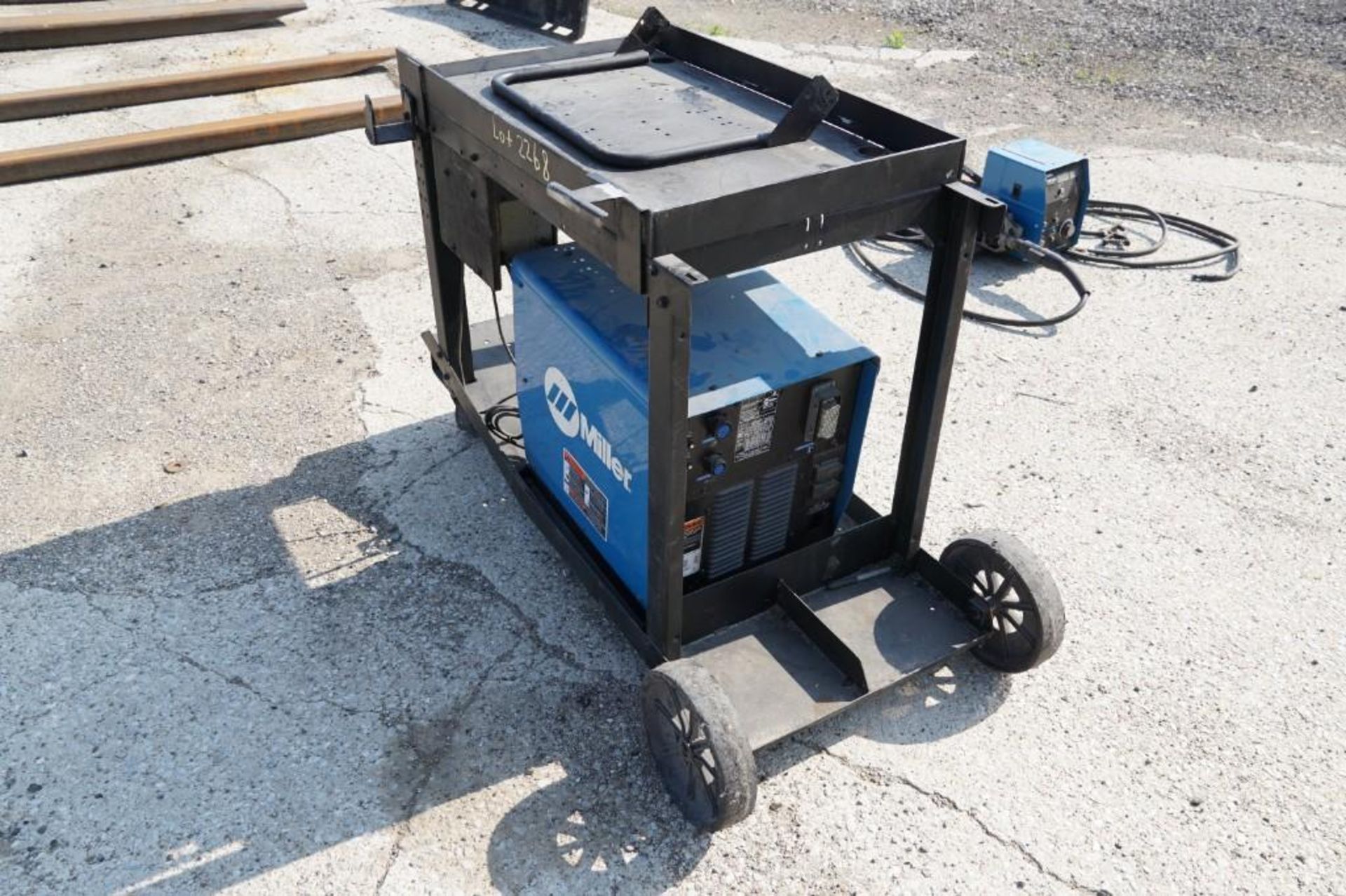 Miller Auto Axcess 300 Welder - Image 3 of 7